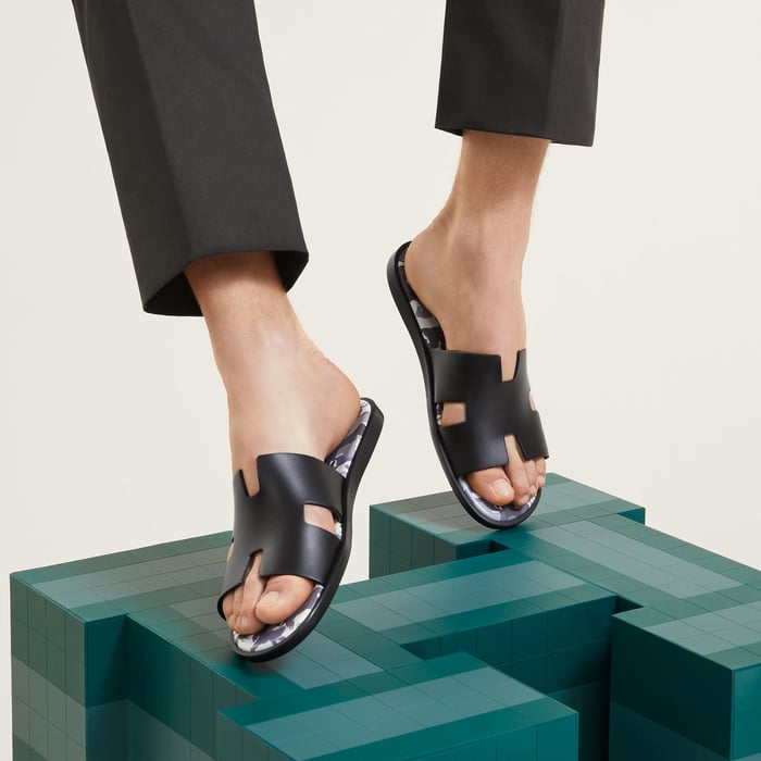 Noir Izmir Sandal