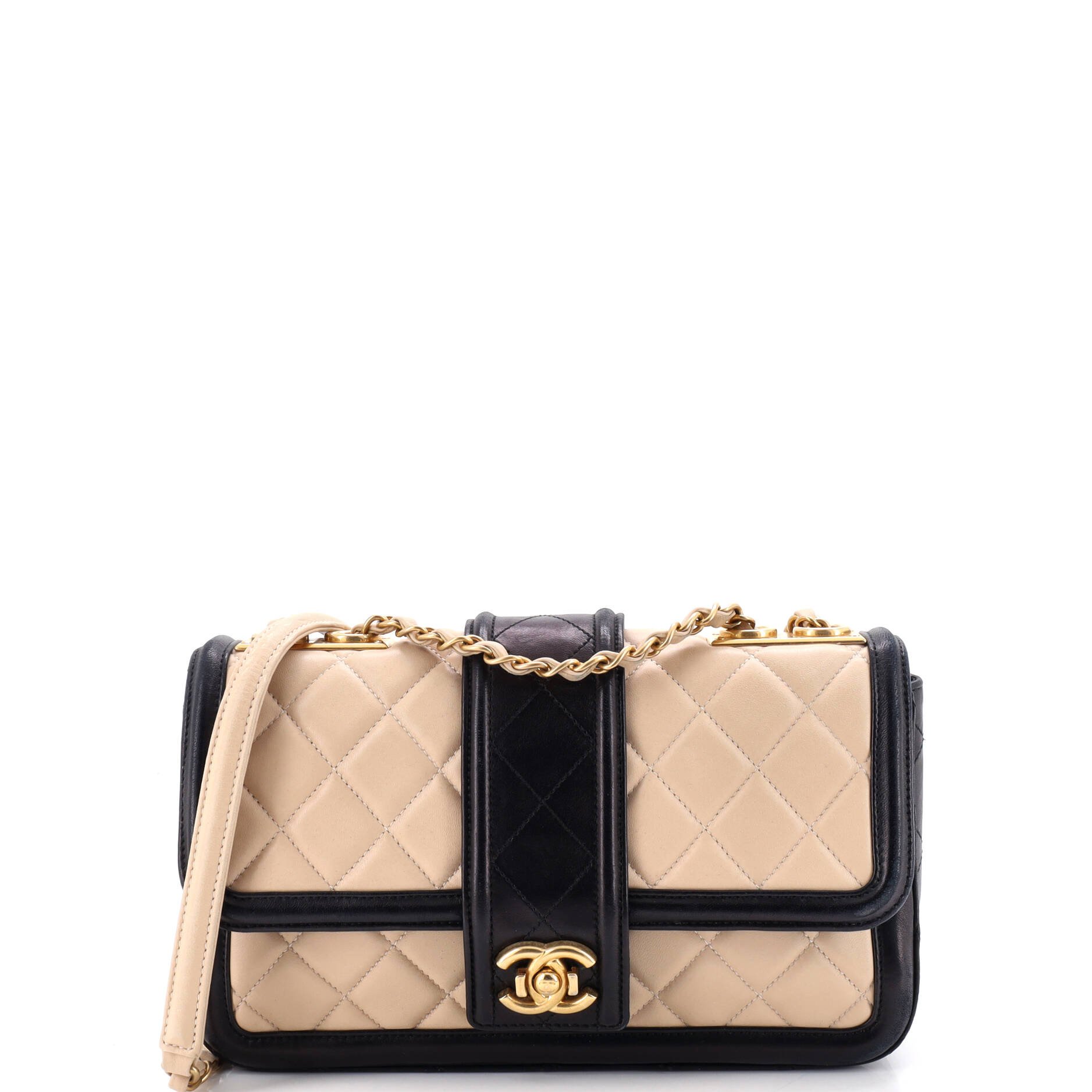 Elegant CC Flap Bag Quilted Lambskin Medium