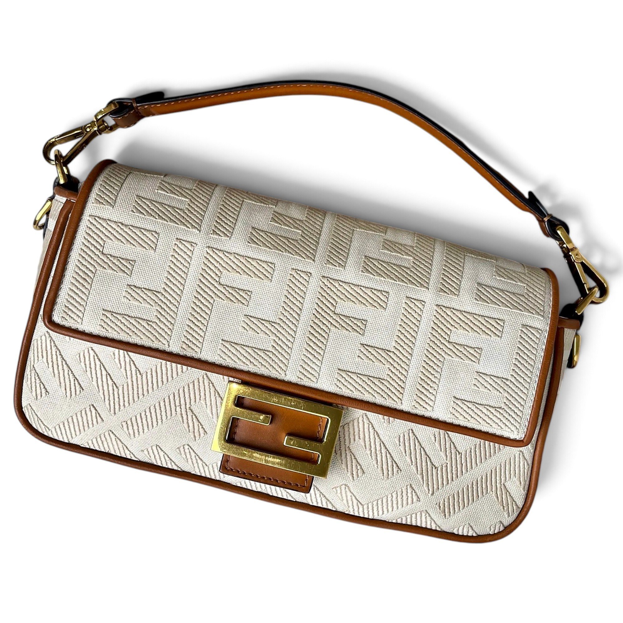 Baguette cloth handbag