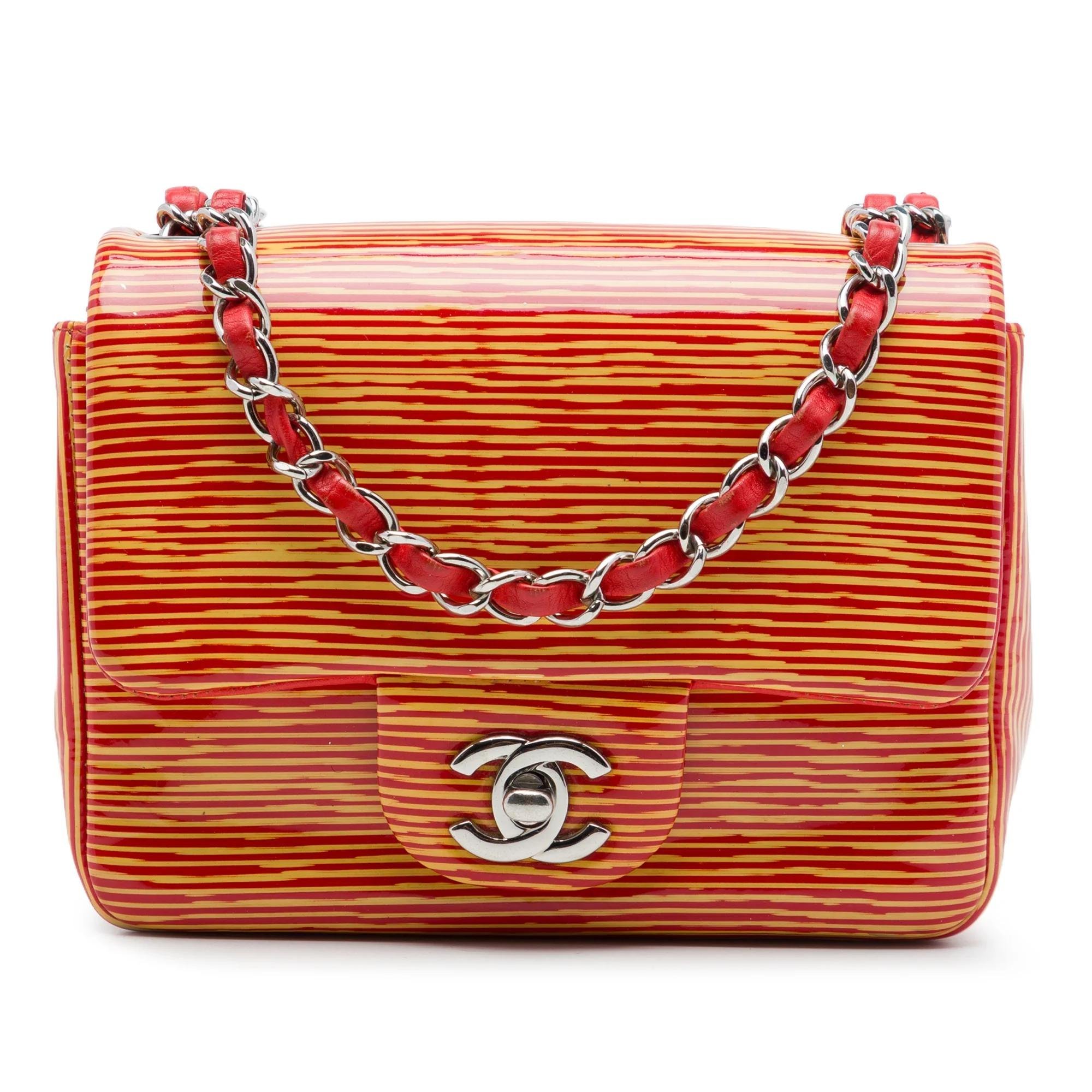 Chanel Timeless/Classique leather handbag