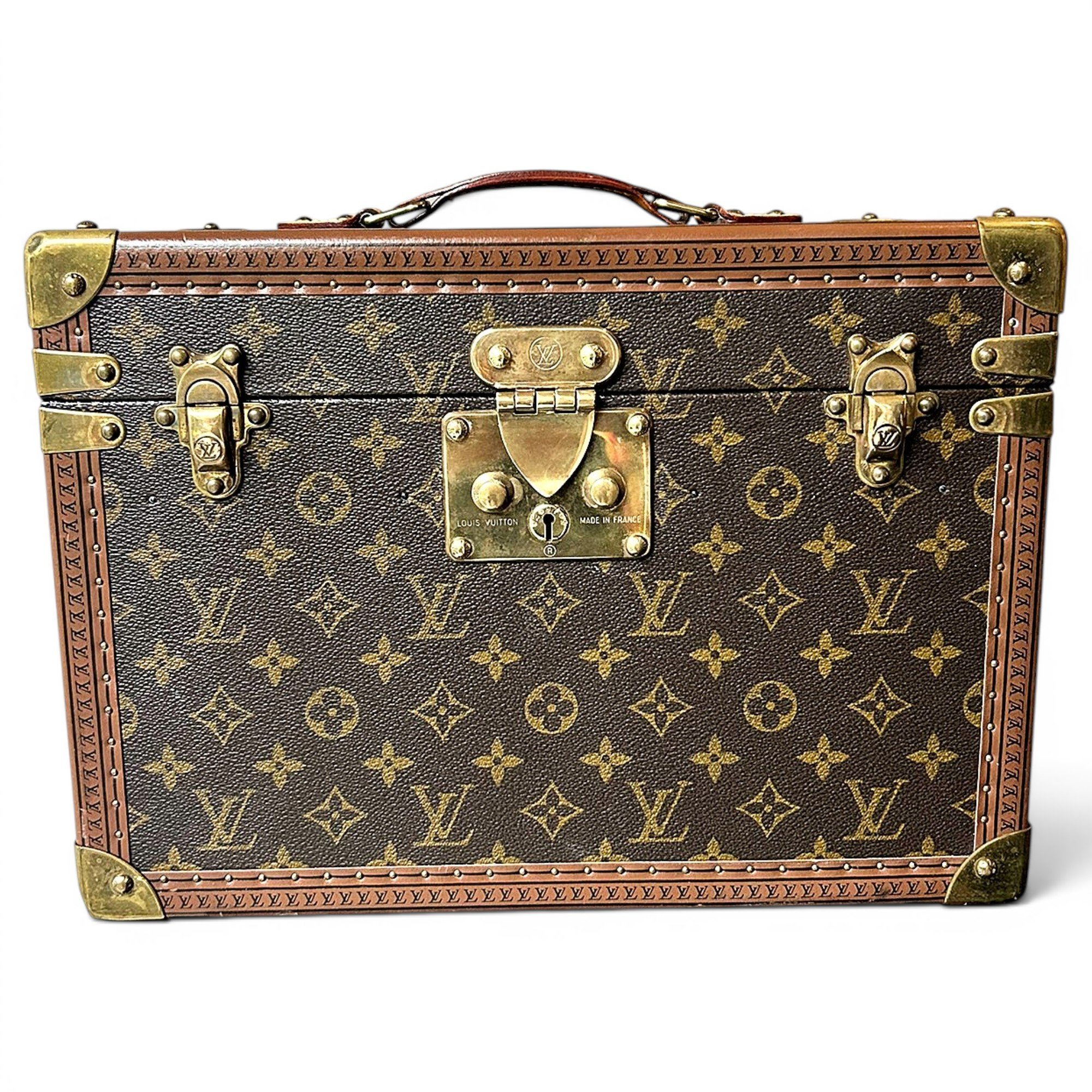 Leather vanity case