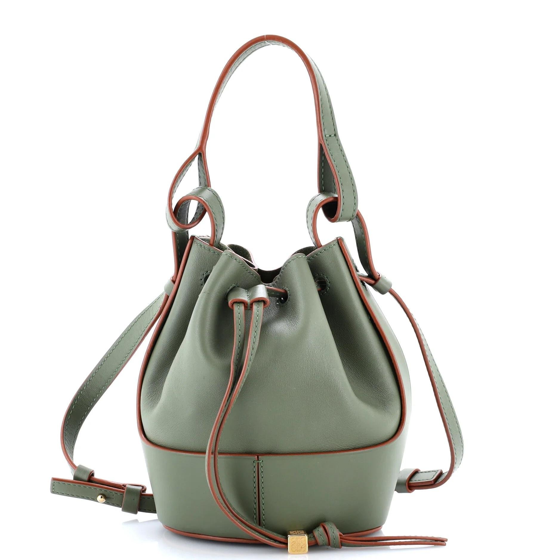 Balloon leather handbag
