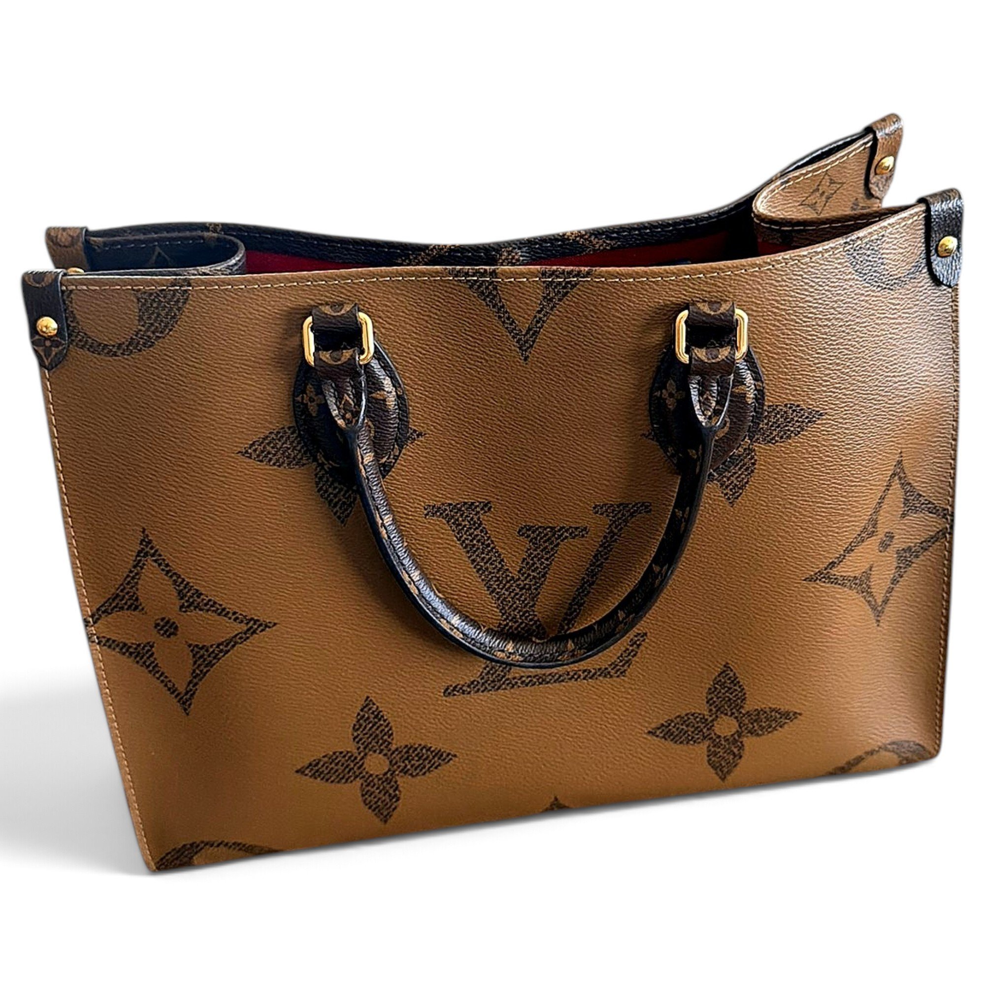 Onthego leather handbag
