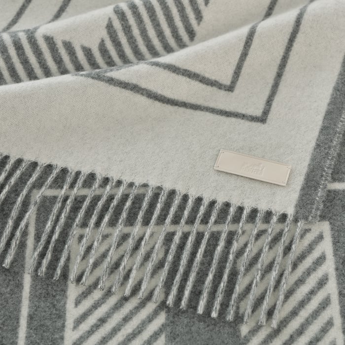Casaque Lettres Au Carre Scarf