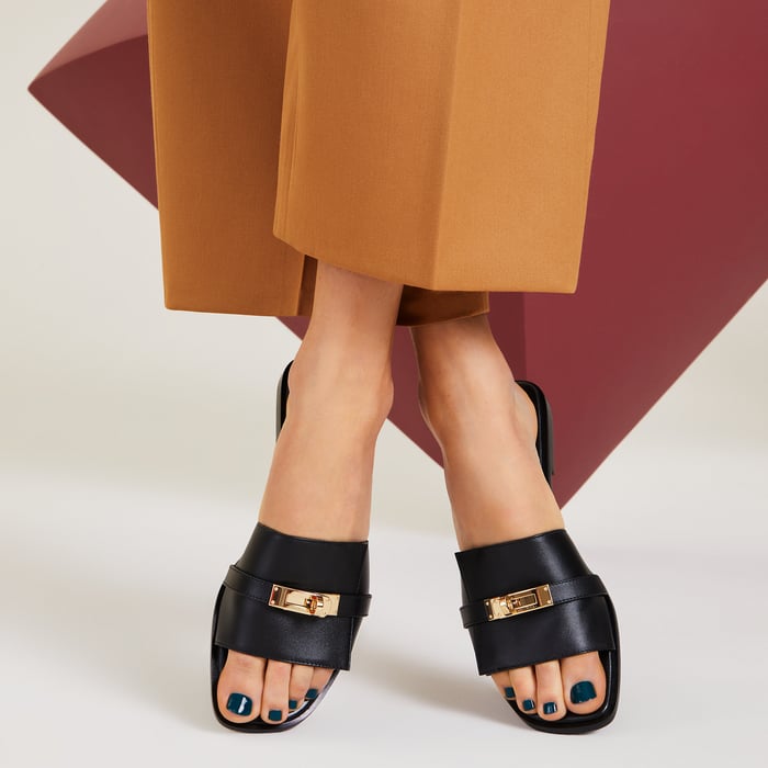 Noir Giulia Sandal