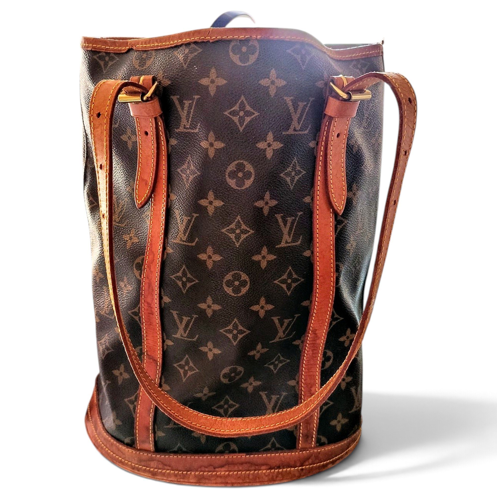 Bucket leather handbag