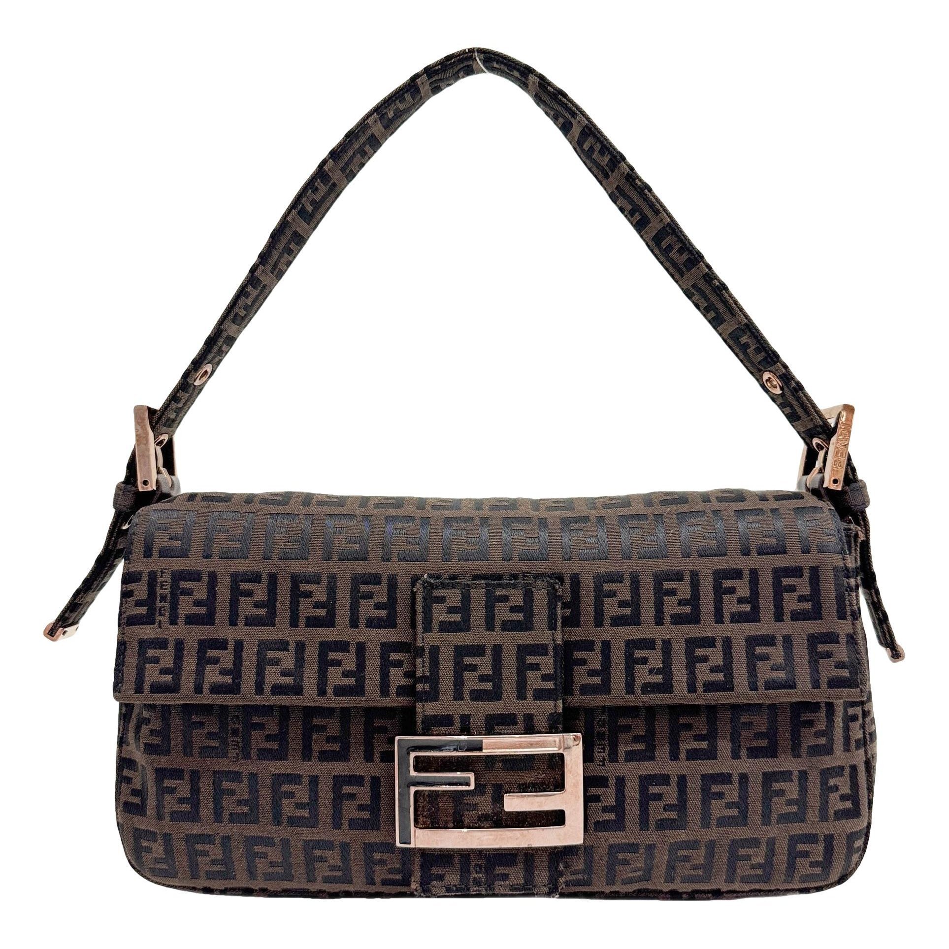Baguette cloth handbag