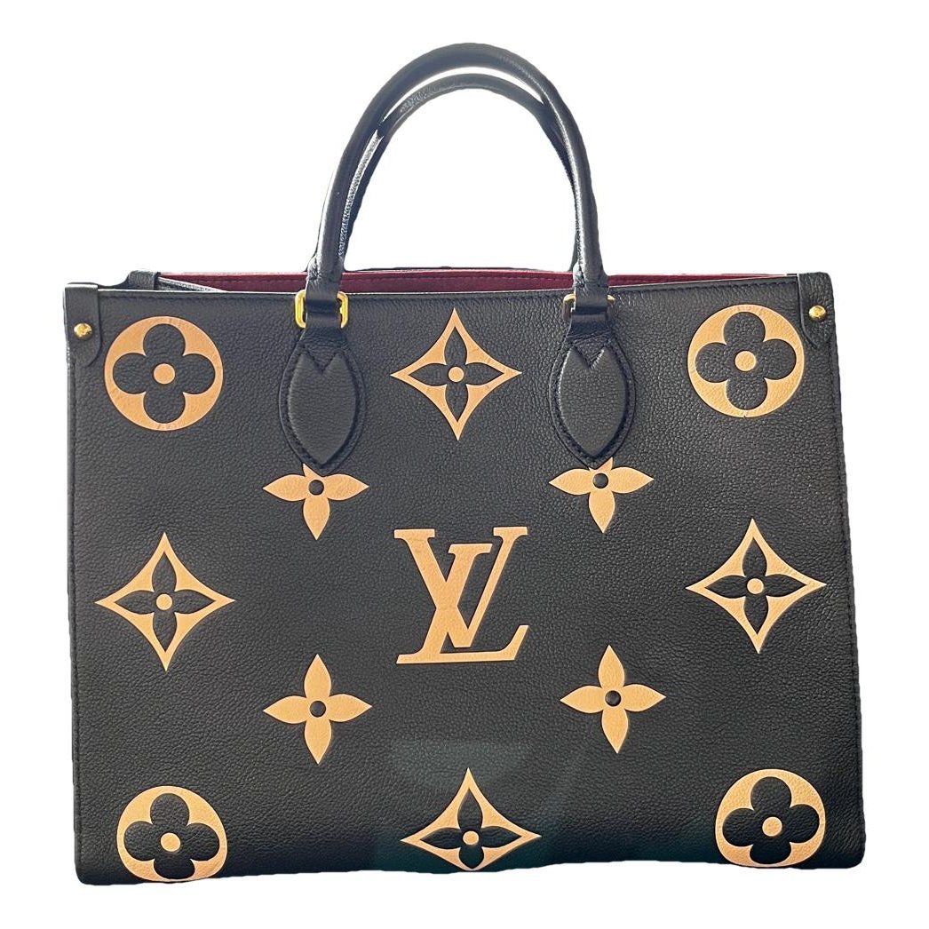 Onthego leather handbag