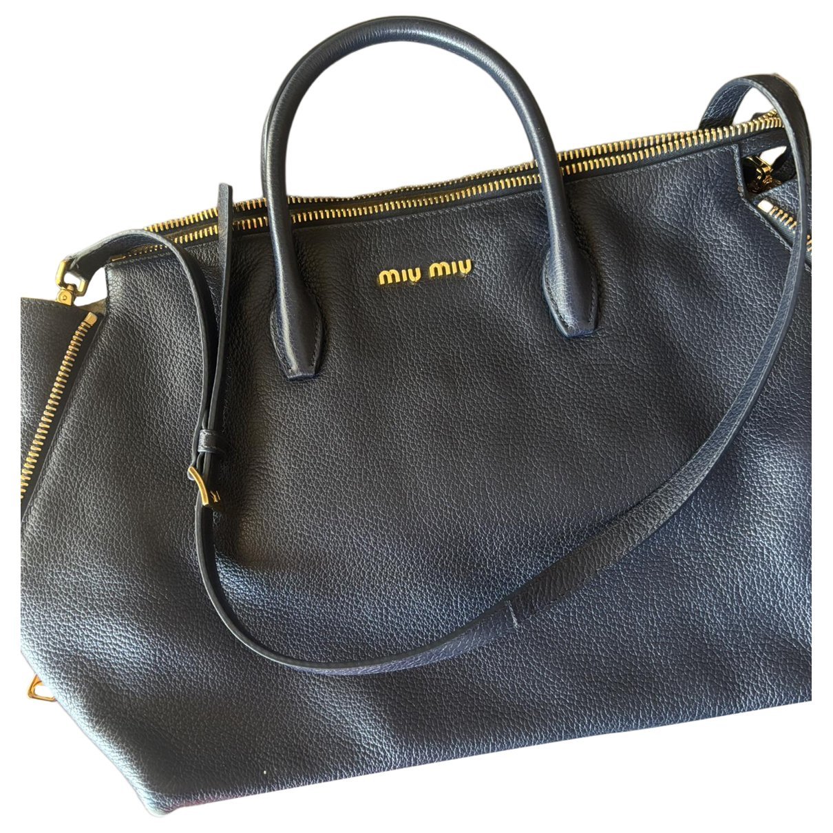 Leather handbag