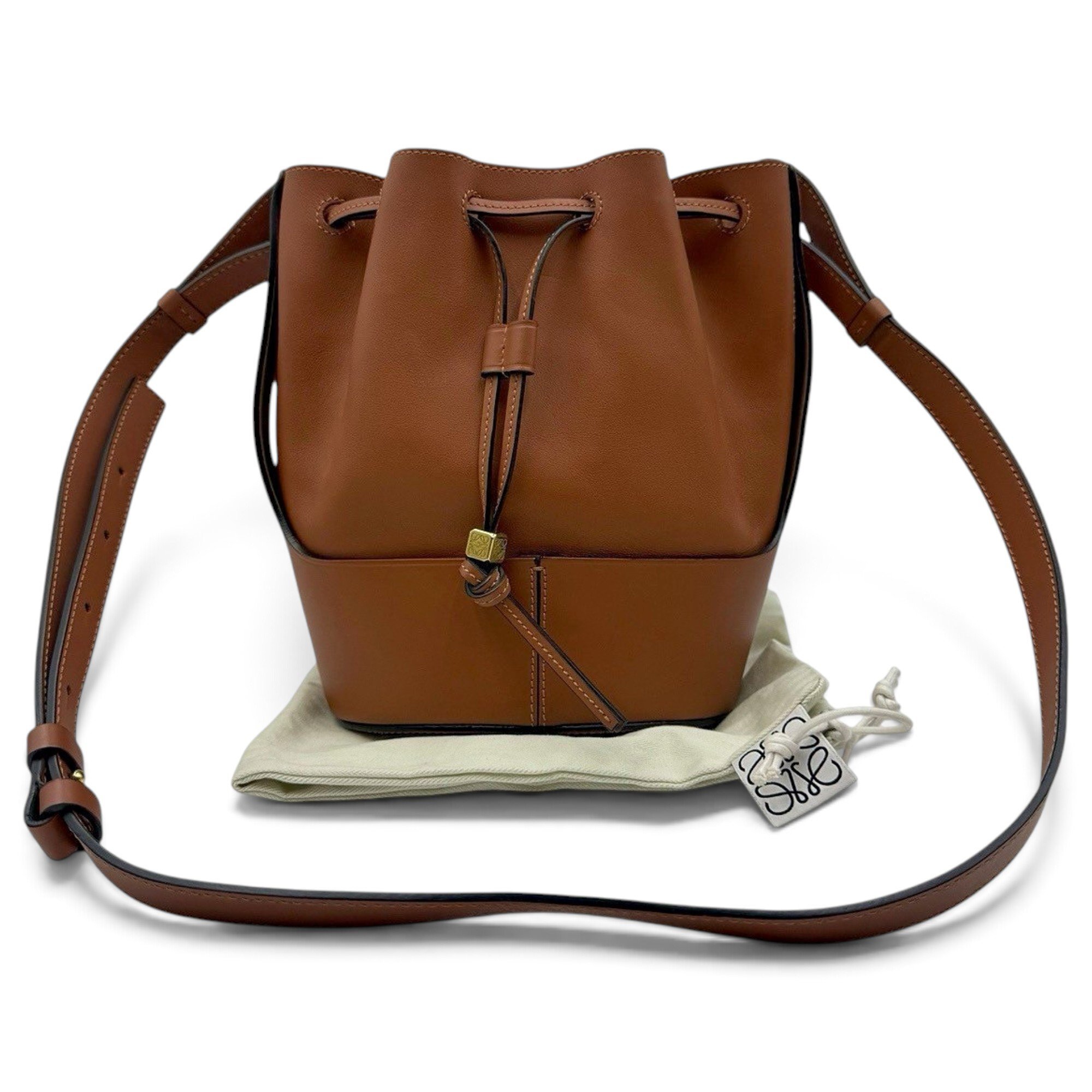 Balloon leather handbag