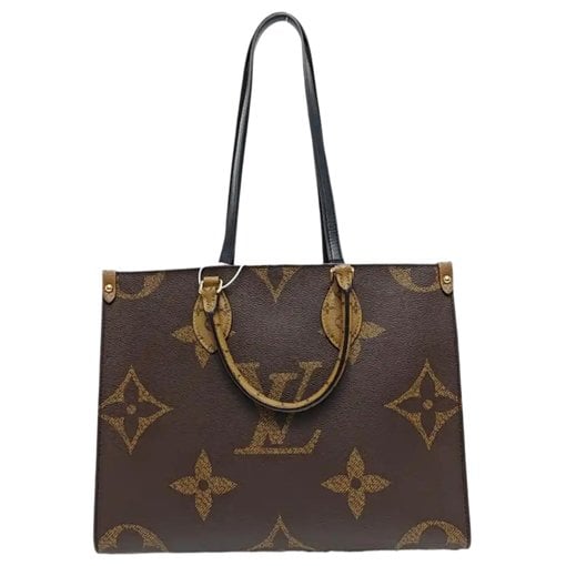Onthego leather handbag