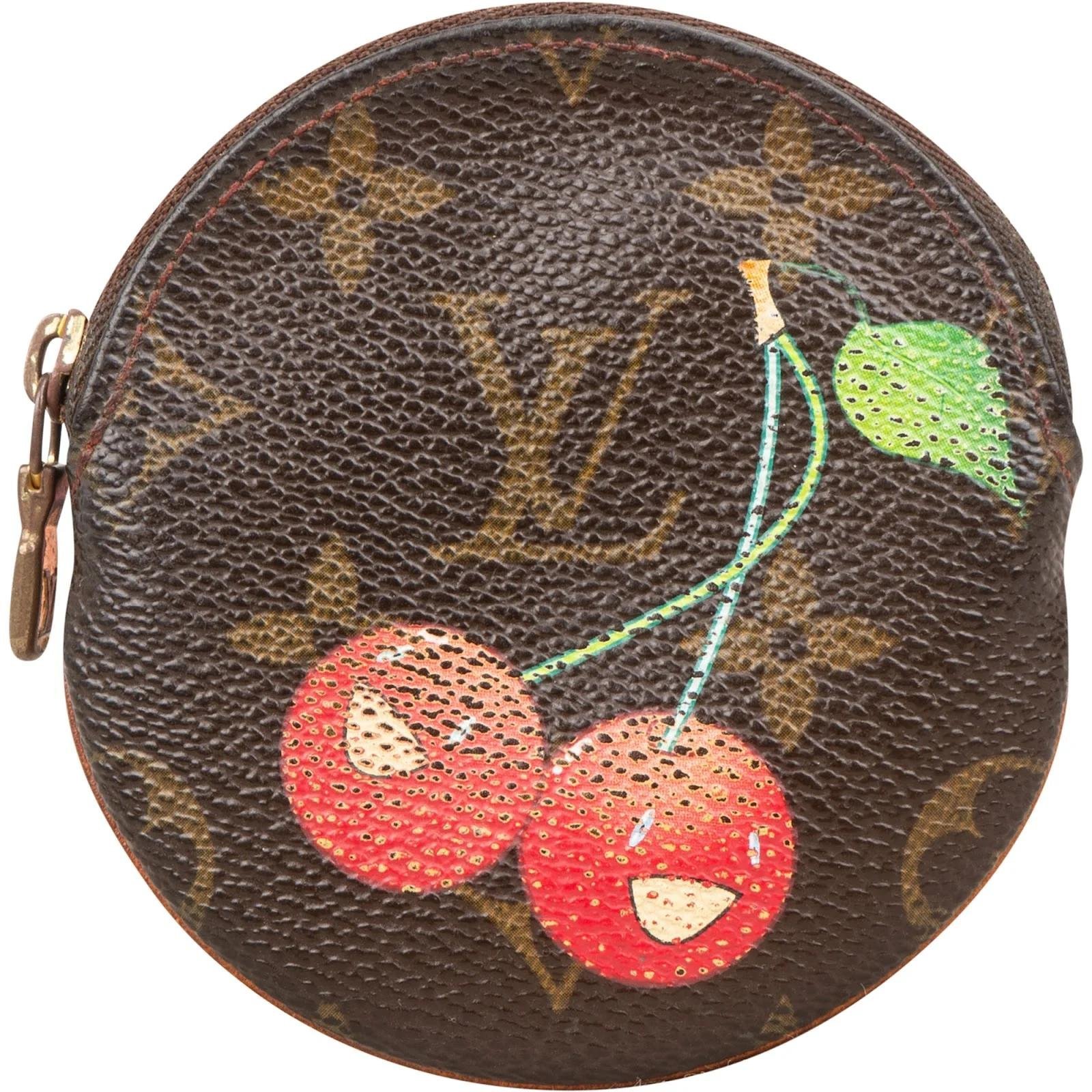 Louis Vuitton Leather clutch bag
