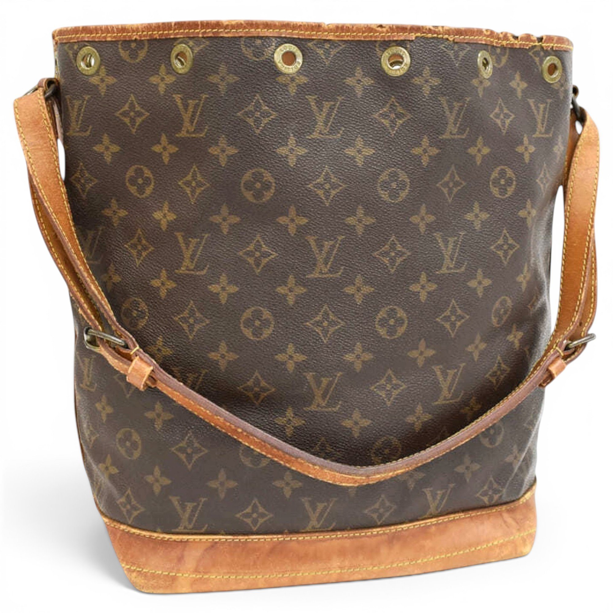 Noé leather crossbody bag