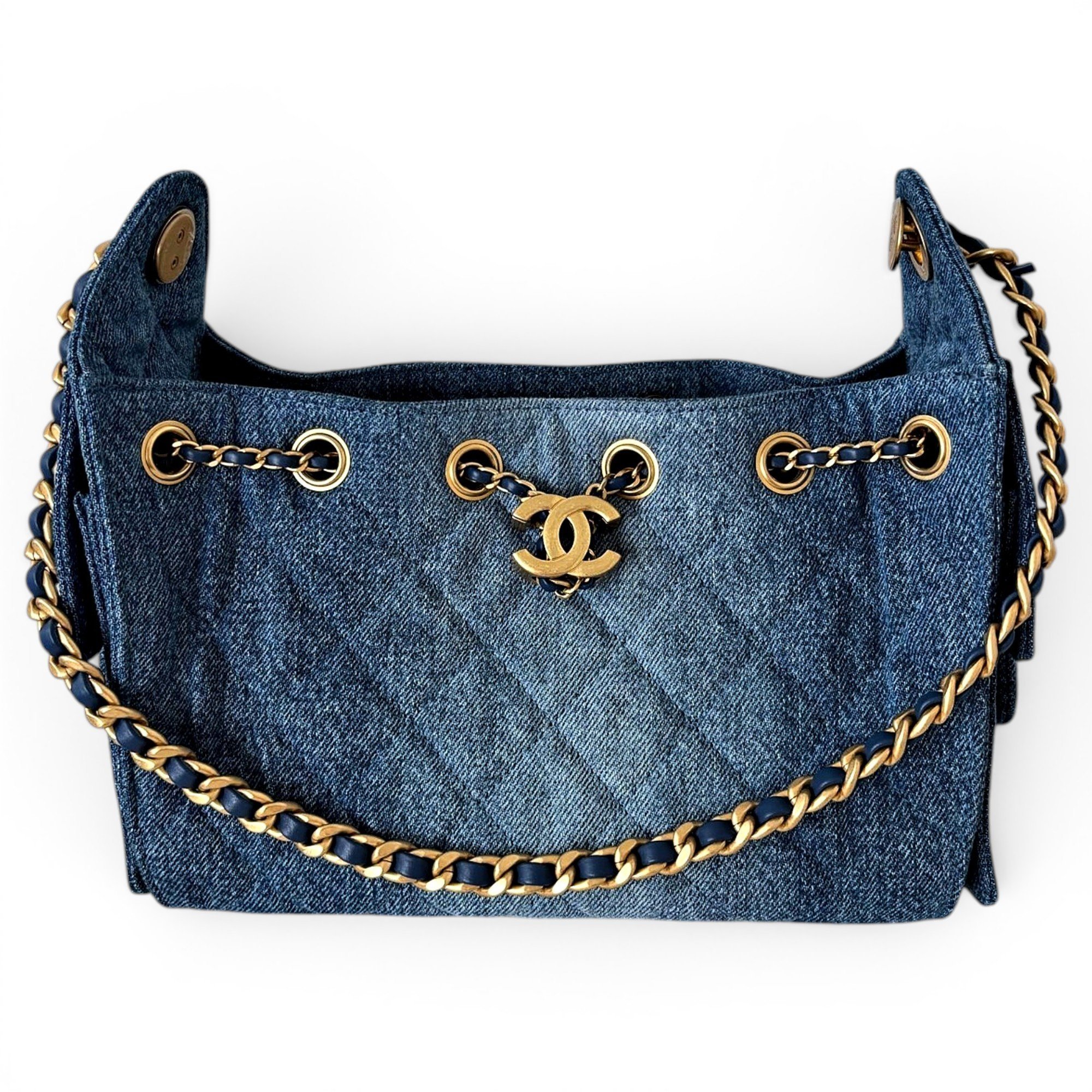 Chanel 25 handbag