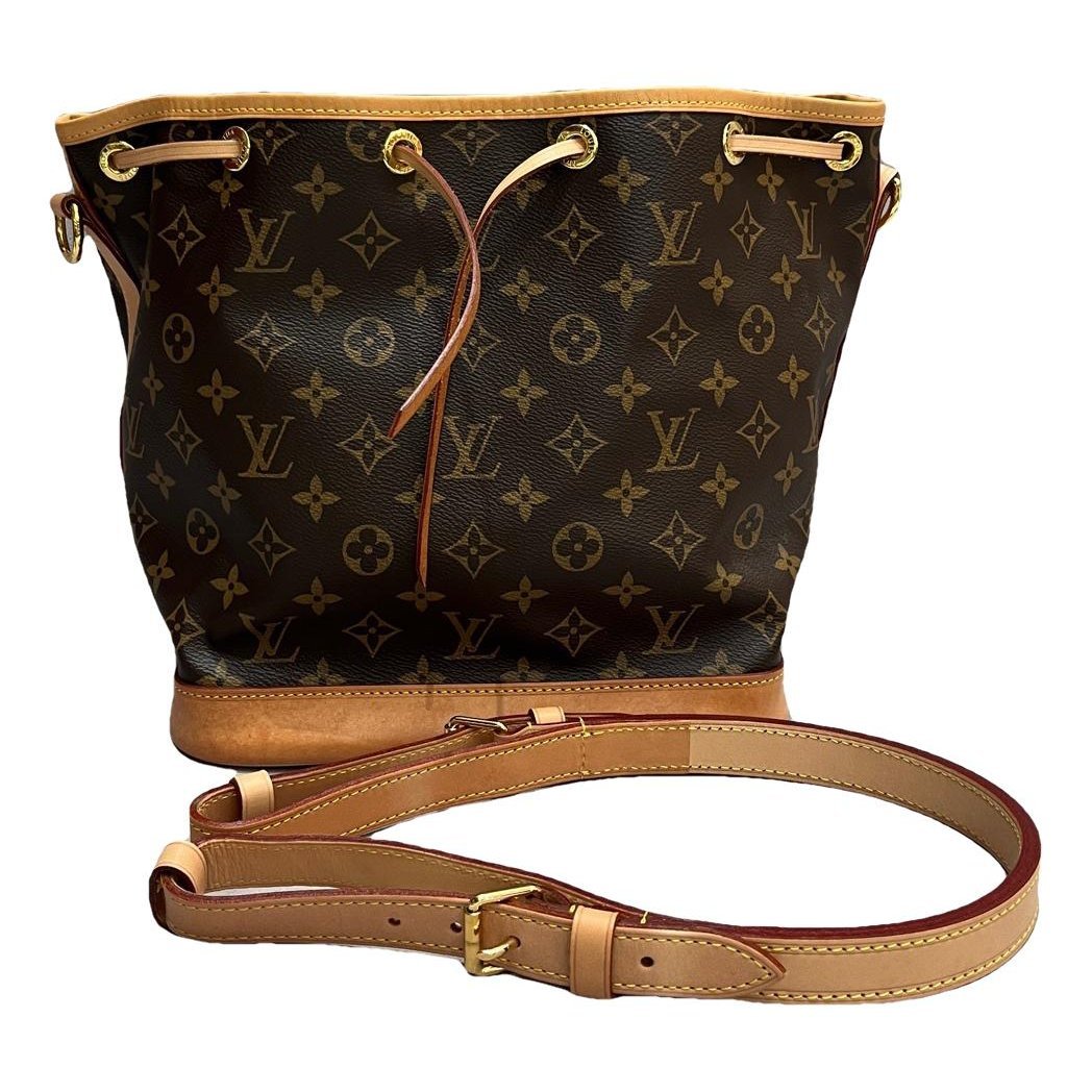 Nano Noé leather handbag