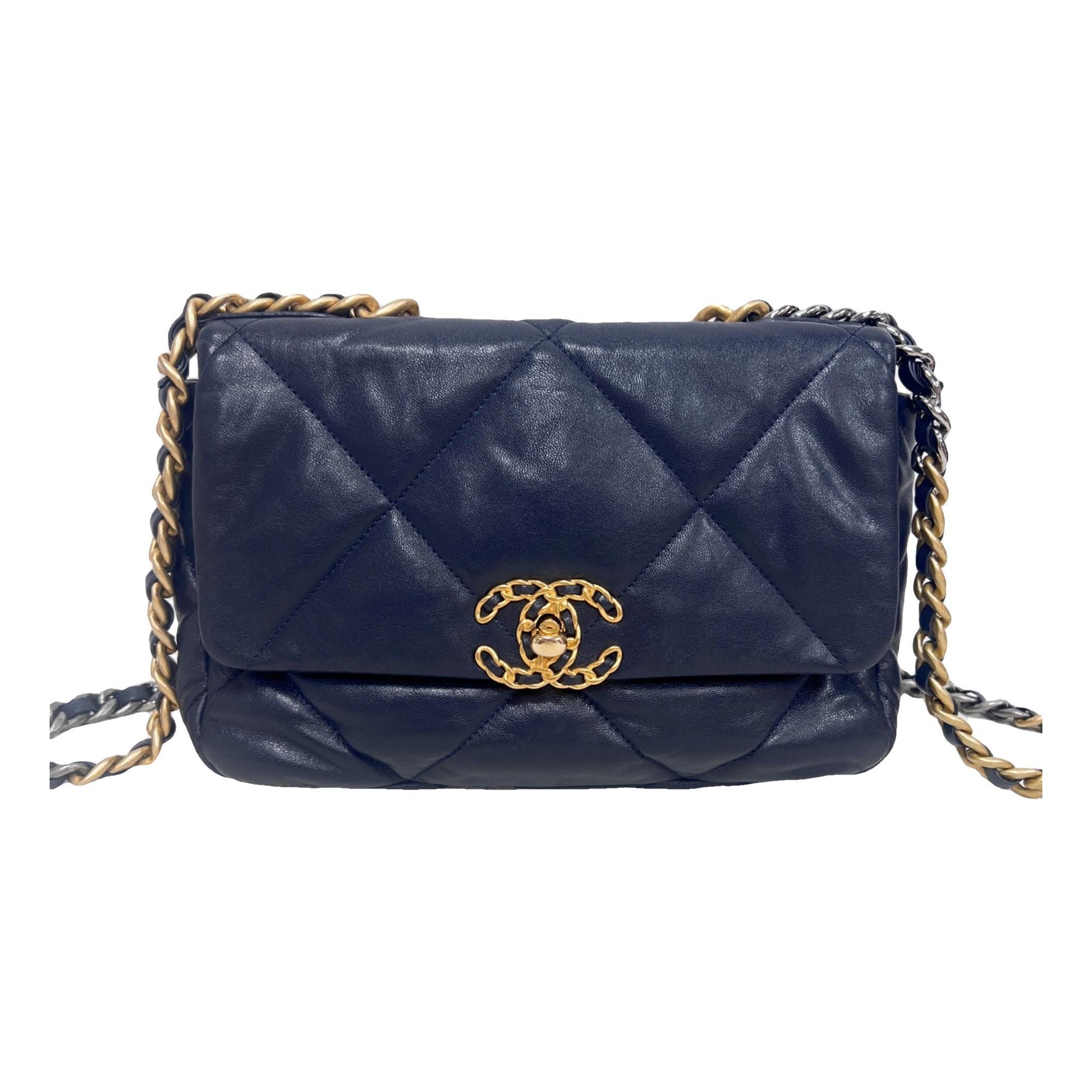 Chanel 19 leather handbag