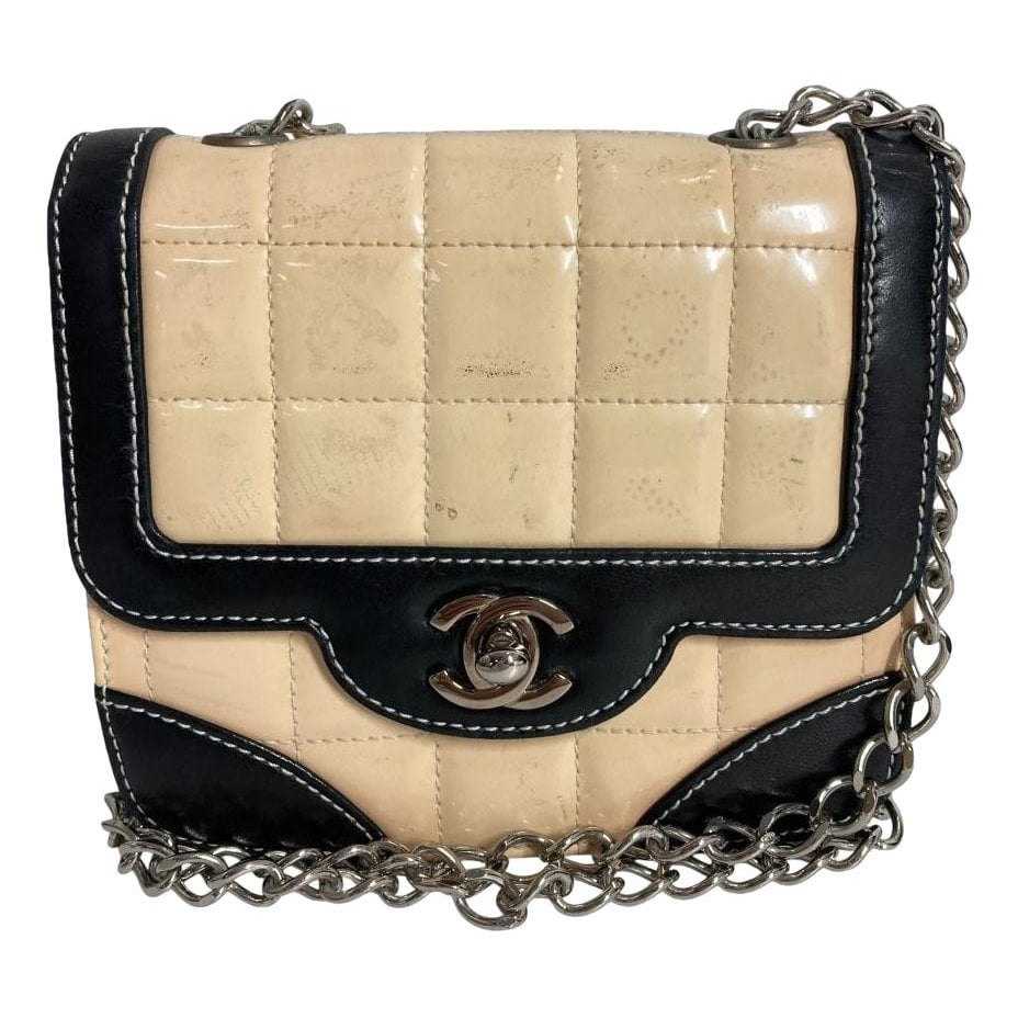 Patent leather handbag