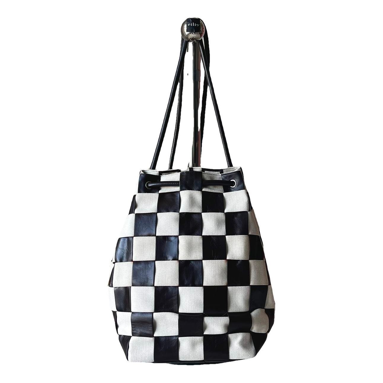 Leather bag