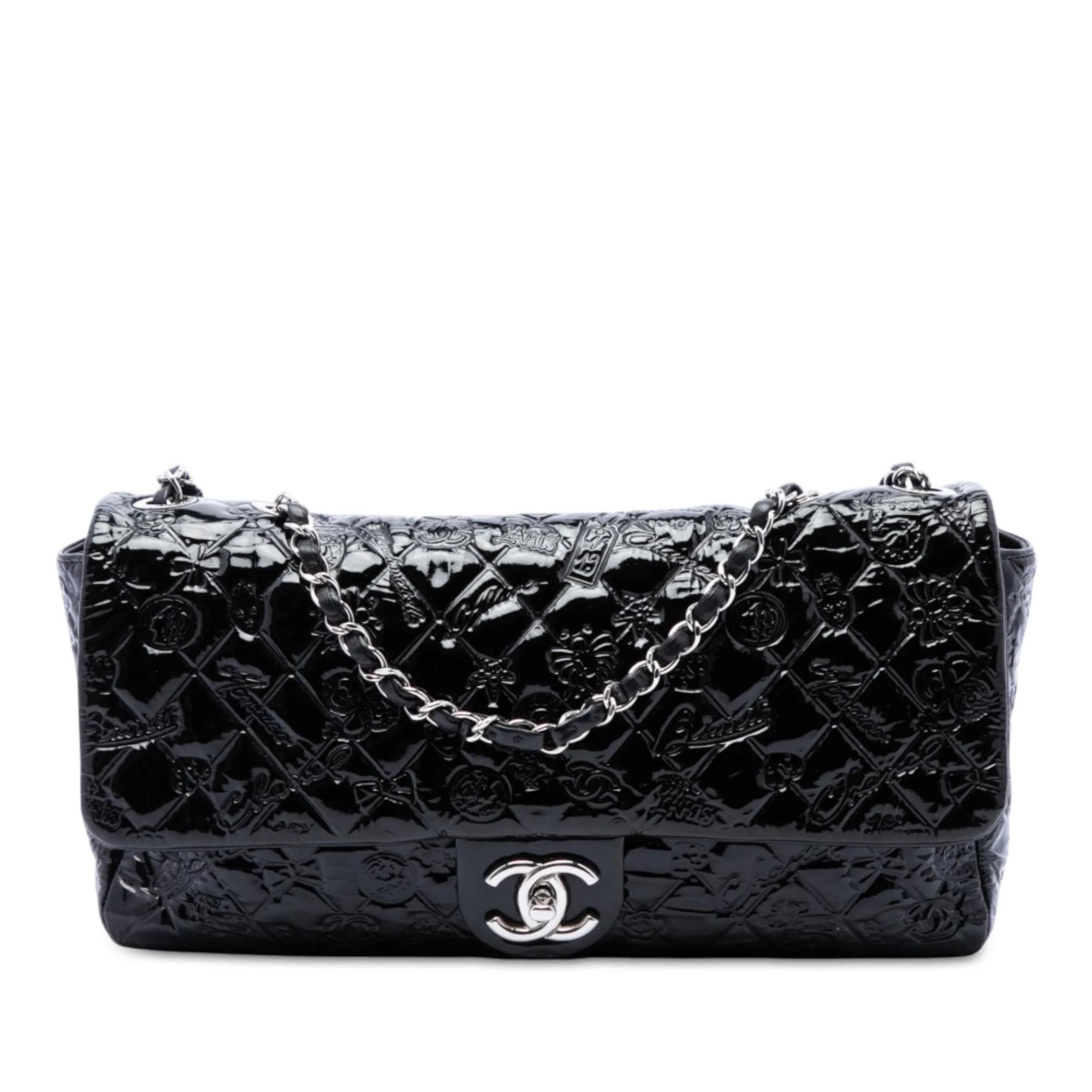 Timeless/Classique patent leather handbag