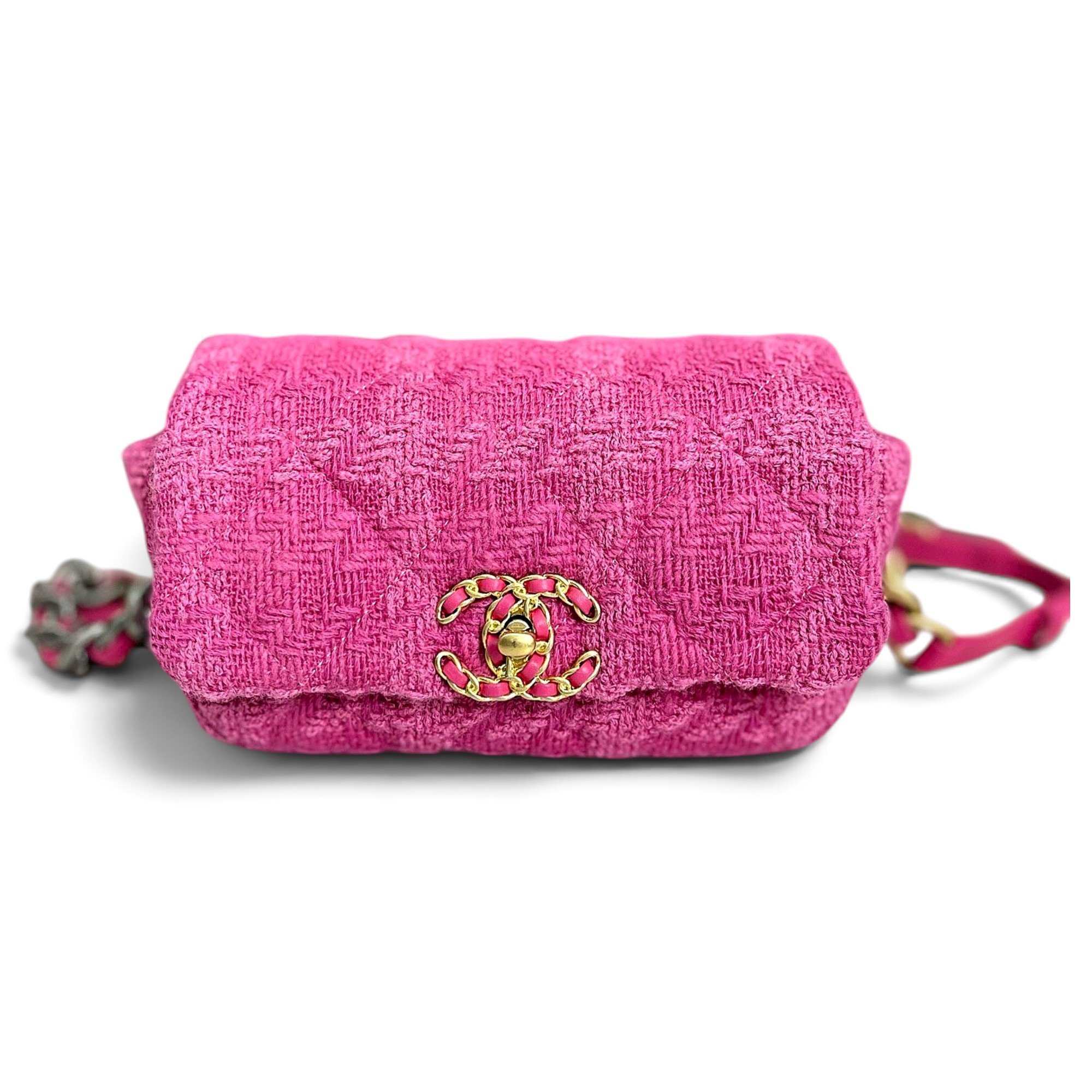 Chanel 19 tweed handbag