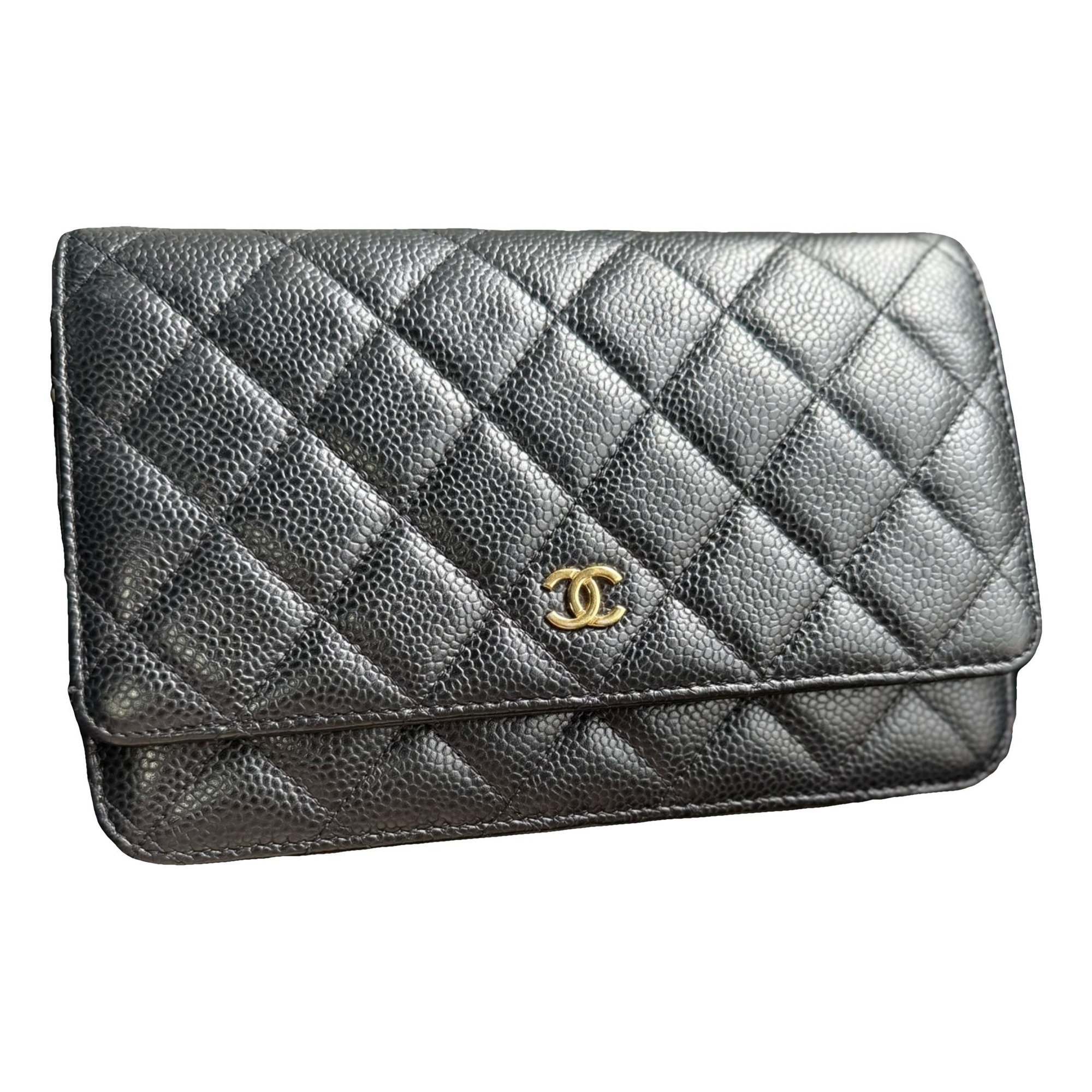 Wallet On Chain Timeless/Classique leather crossbody bag
