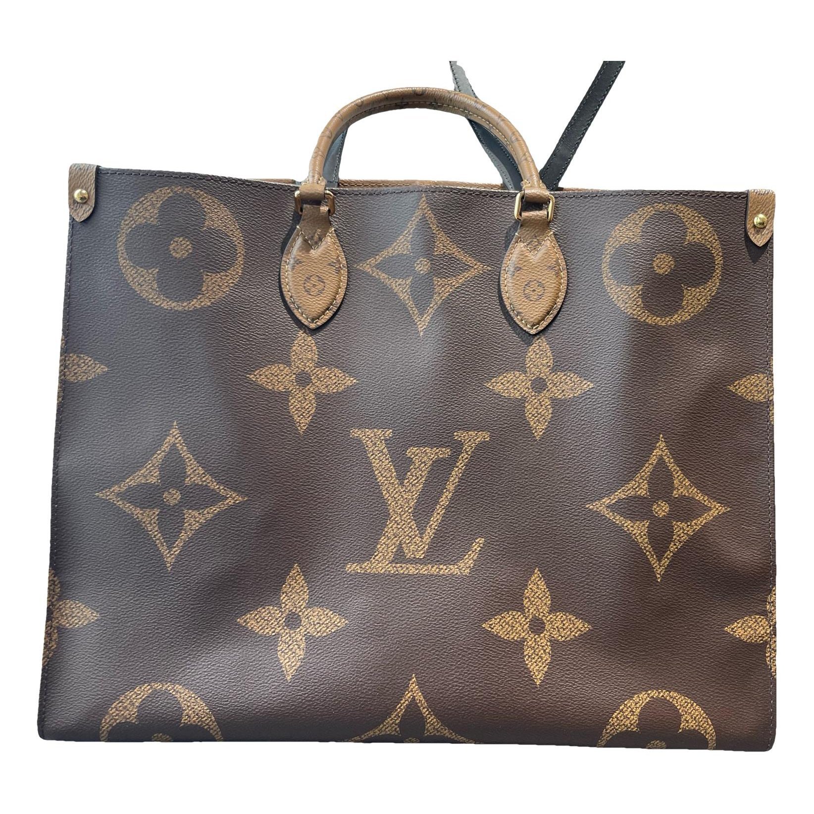 Onthego leather handbag