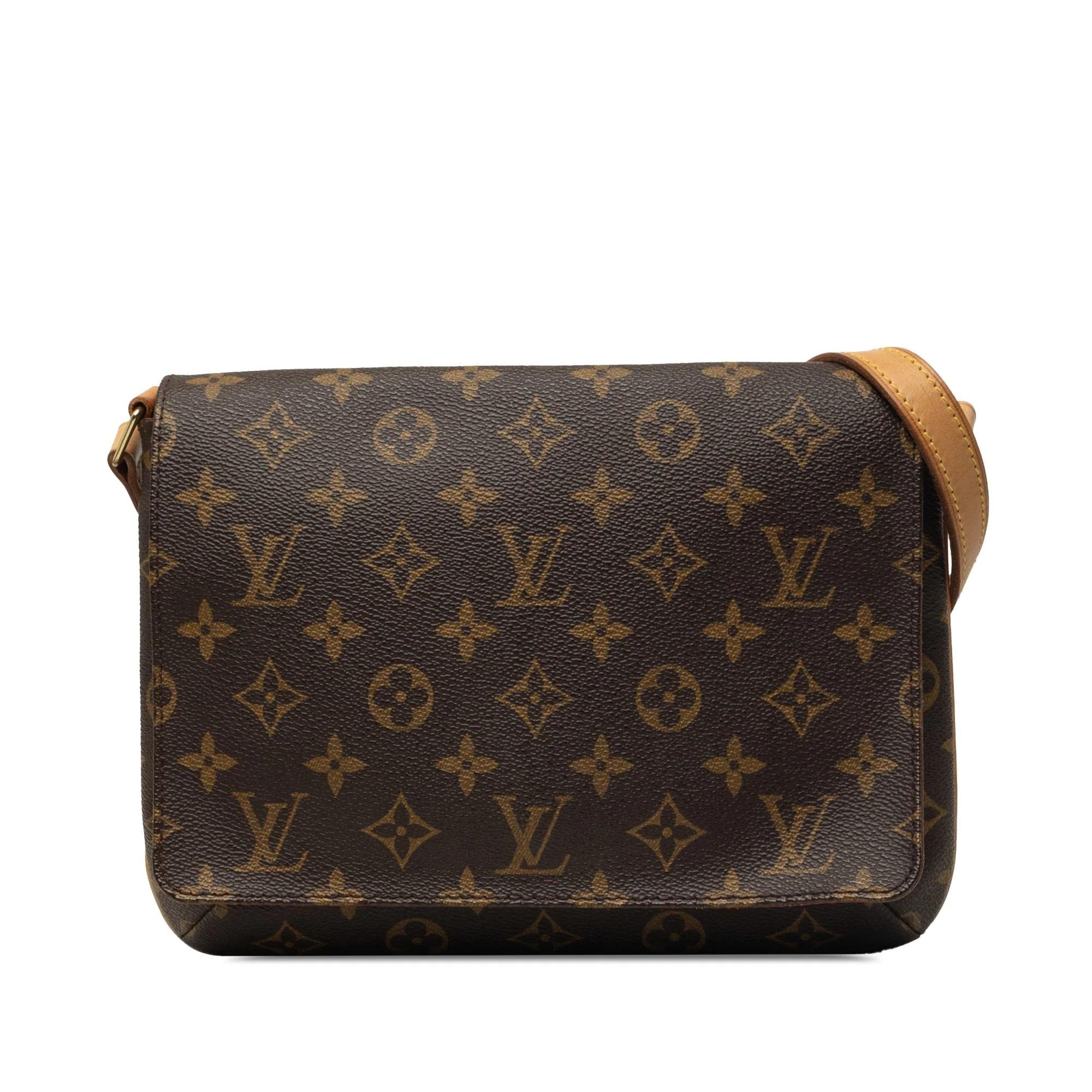 Musette leather handbag
