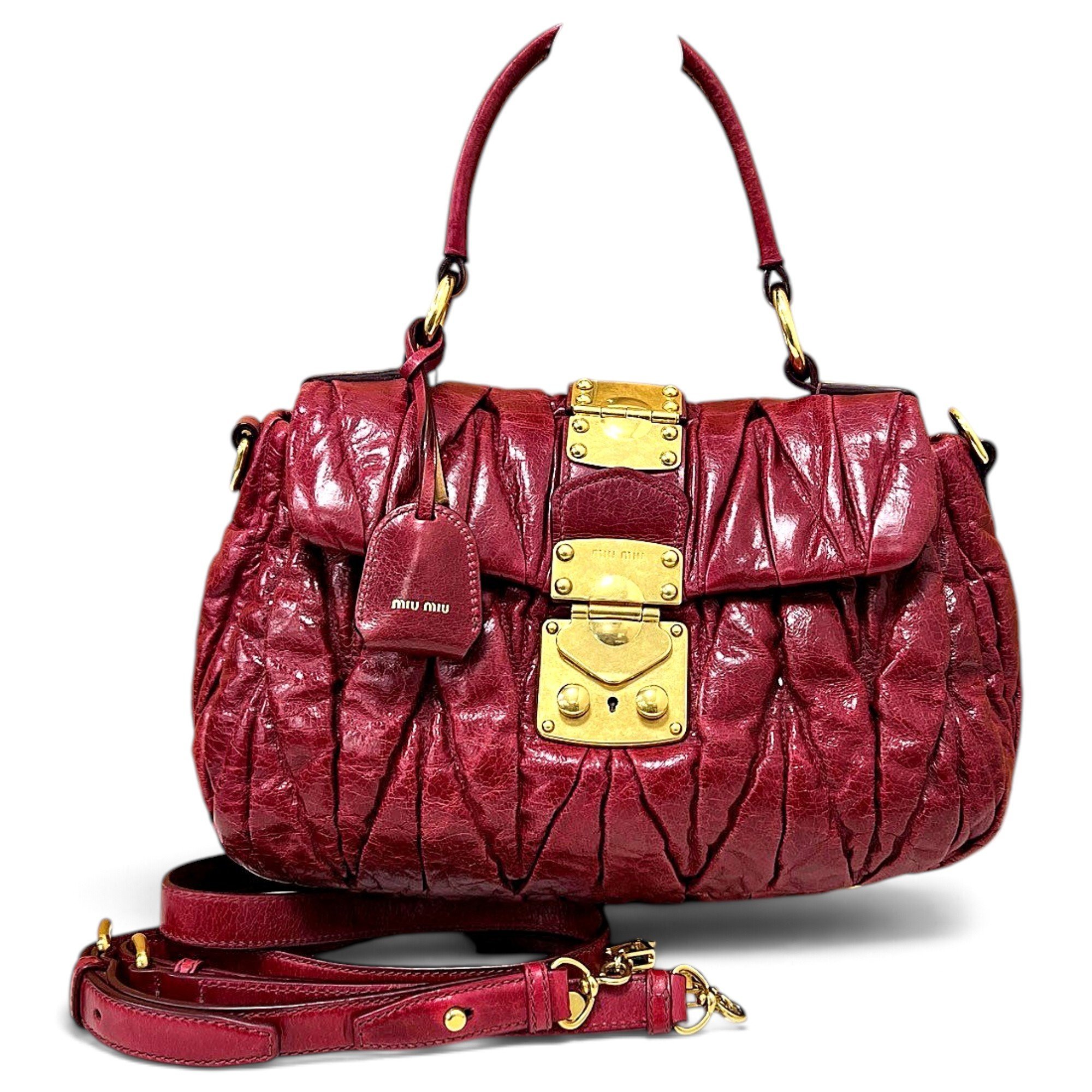 Matelassé leather handbag