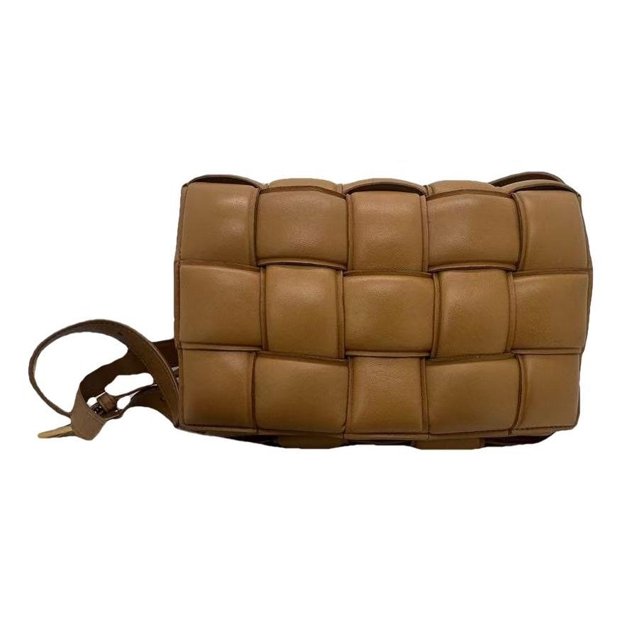 Bottega Veneta Chain Cassette leather handbag