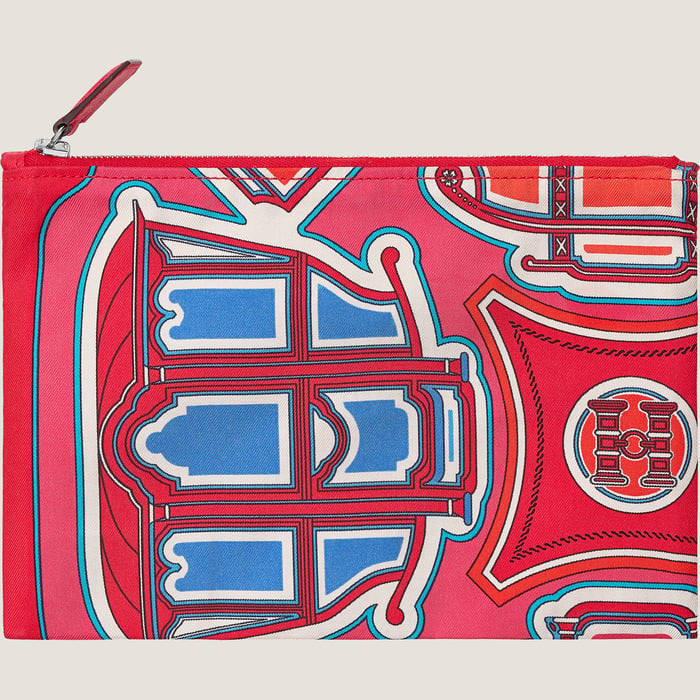 Silky Pocket Cosmetic Case