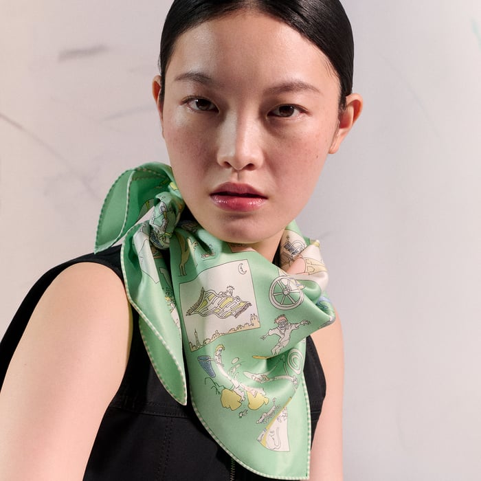 Carre Libre Scarf 70