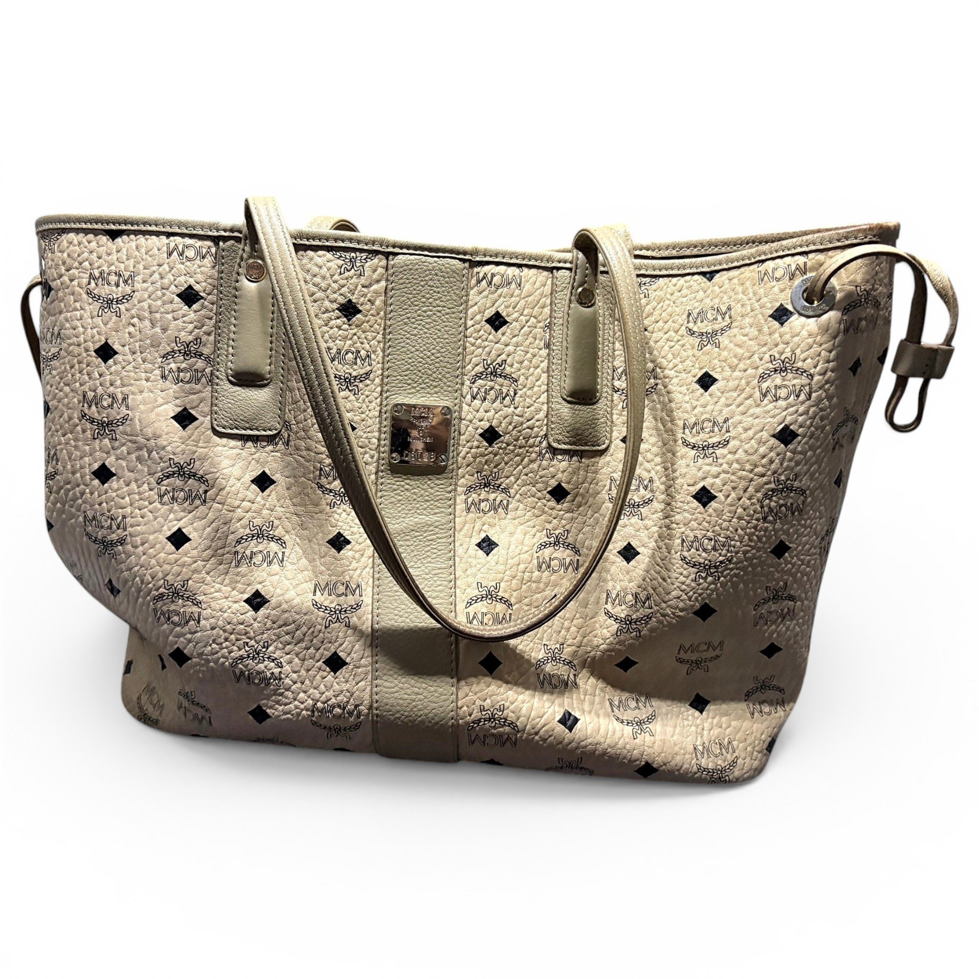 Leather tote