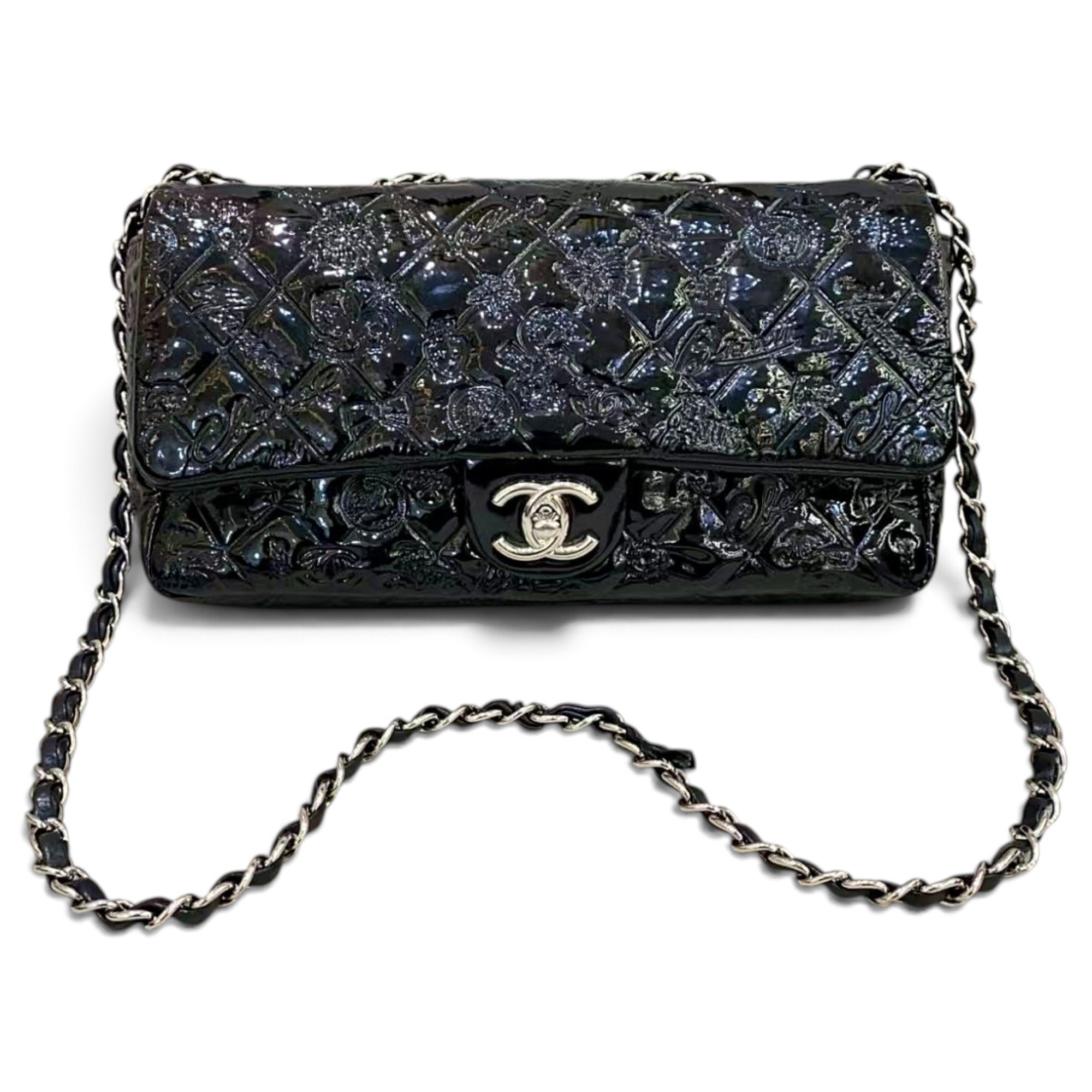 Timeless/Classique patent leather crossbody bag