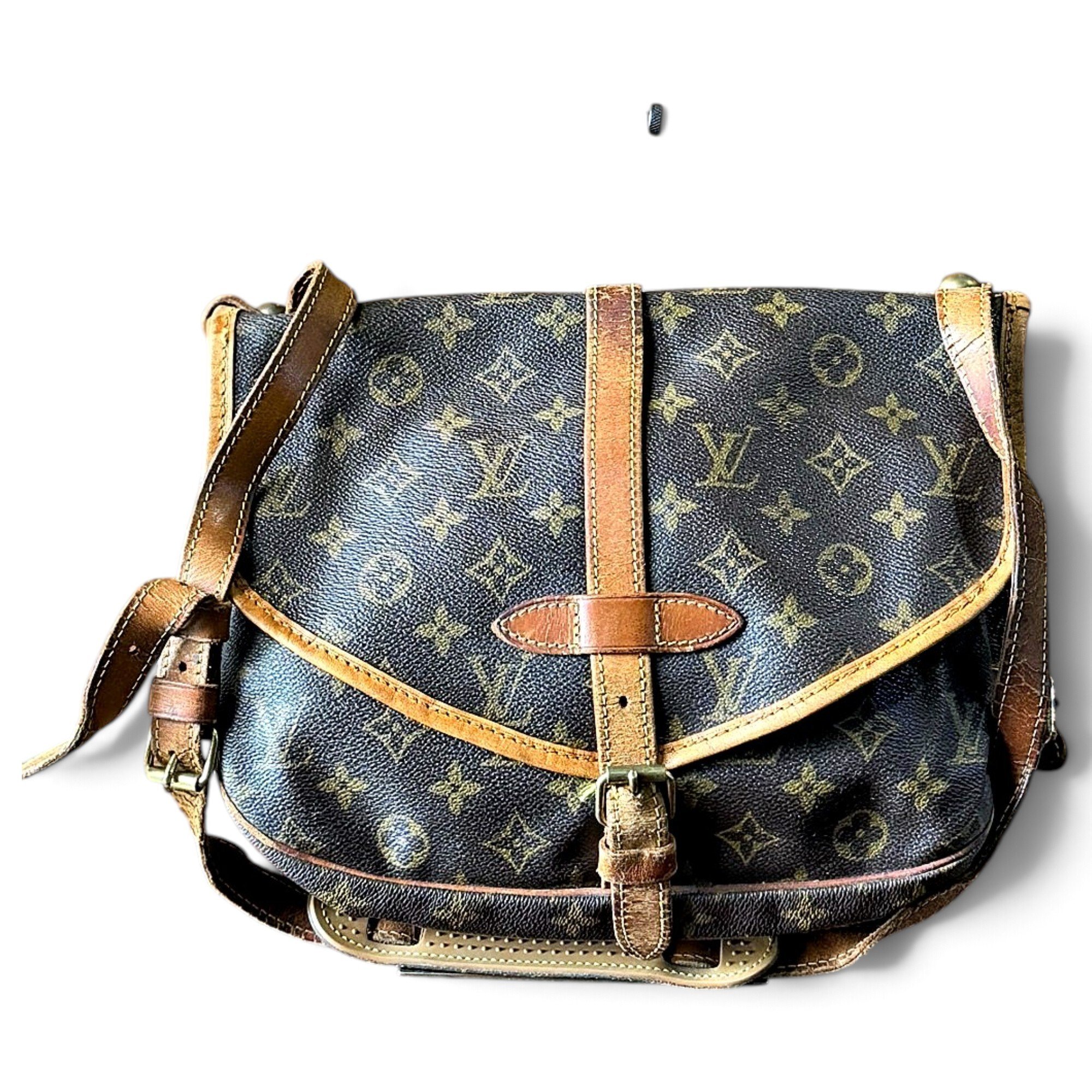 Saumur leather crossbody bag