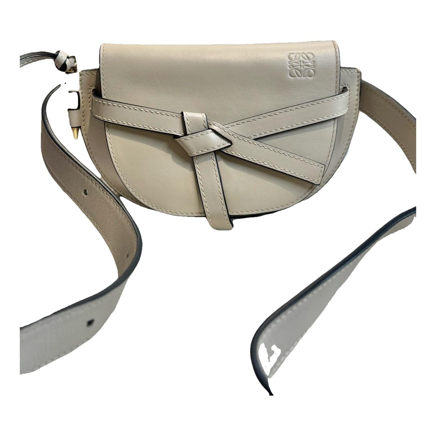 Gate leather handbag