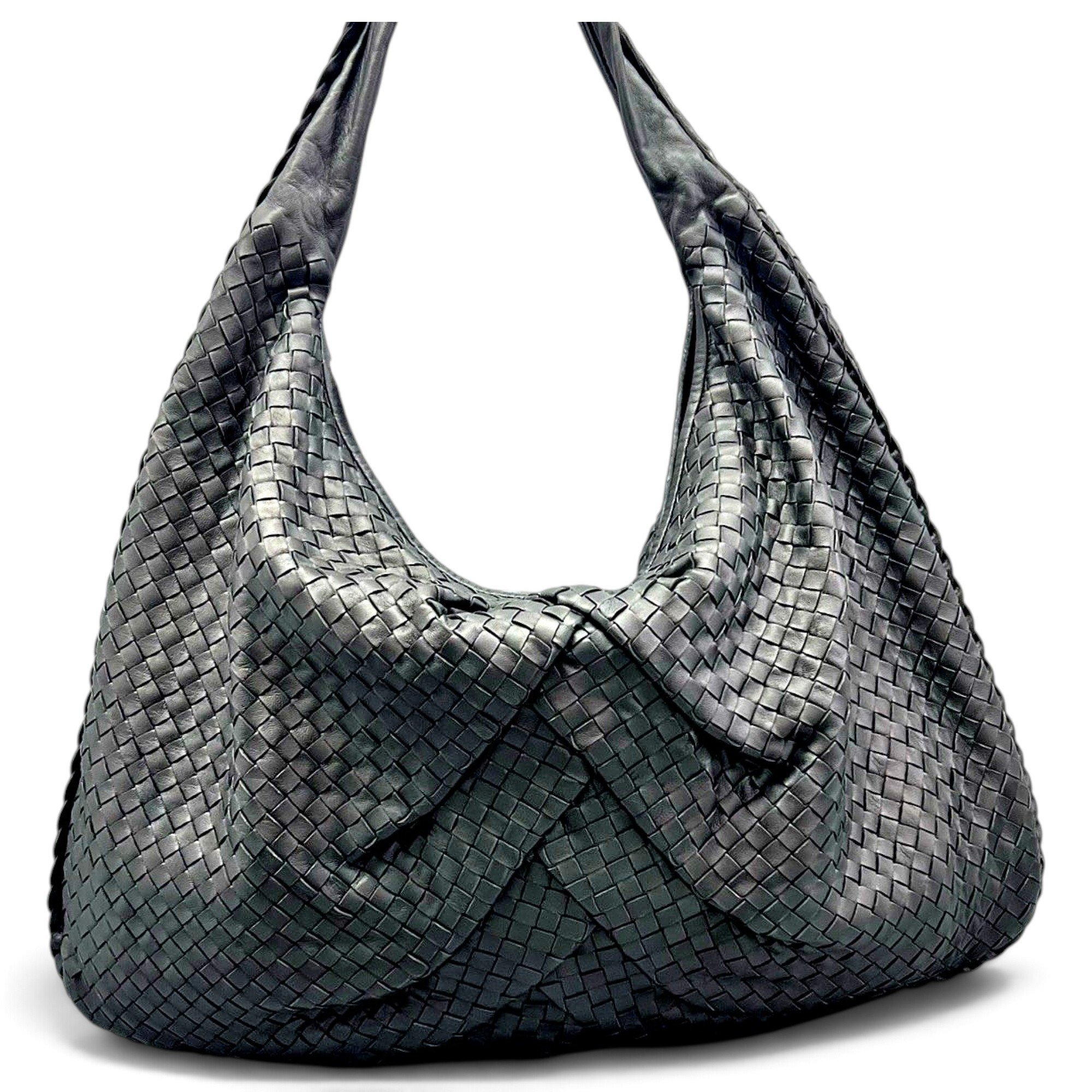 Veneta leather handbag