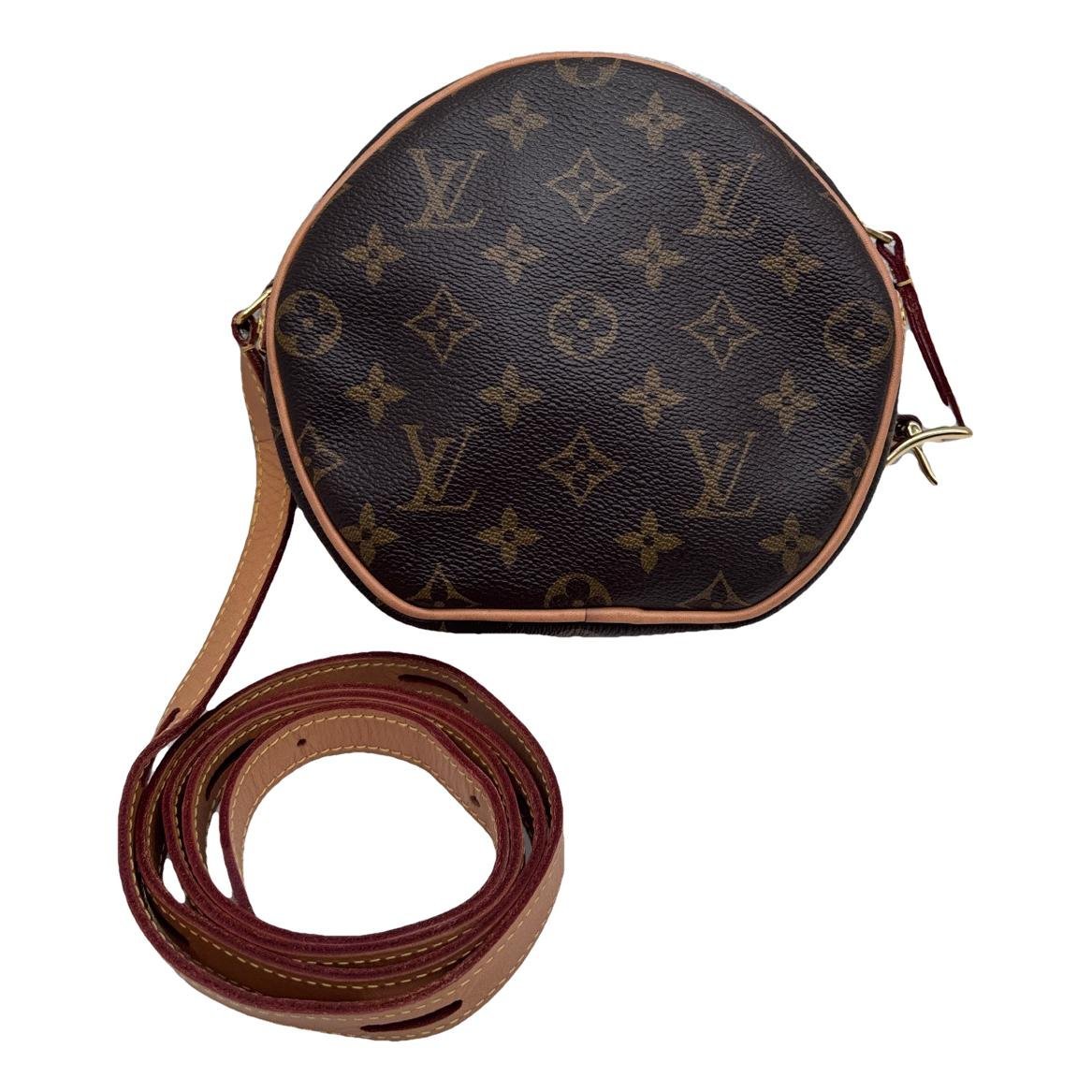 Boîte chapeau souple leather handbag