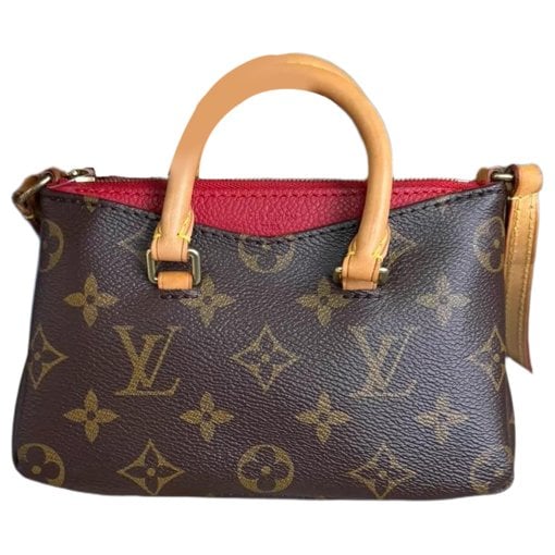 Pallas leather handbag