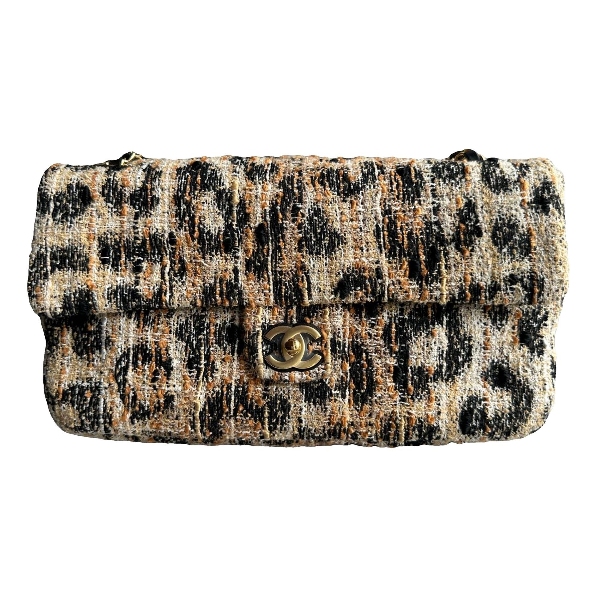 Timeless/Classique tweed crossbody bag