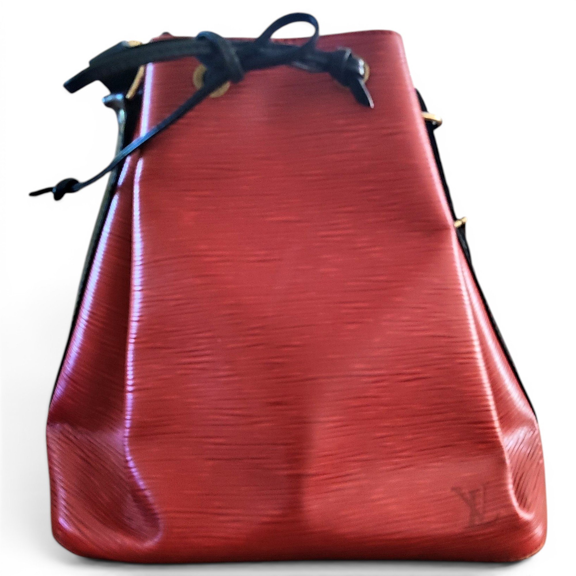 Noé leather handbag