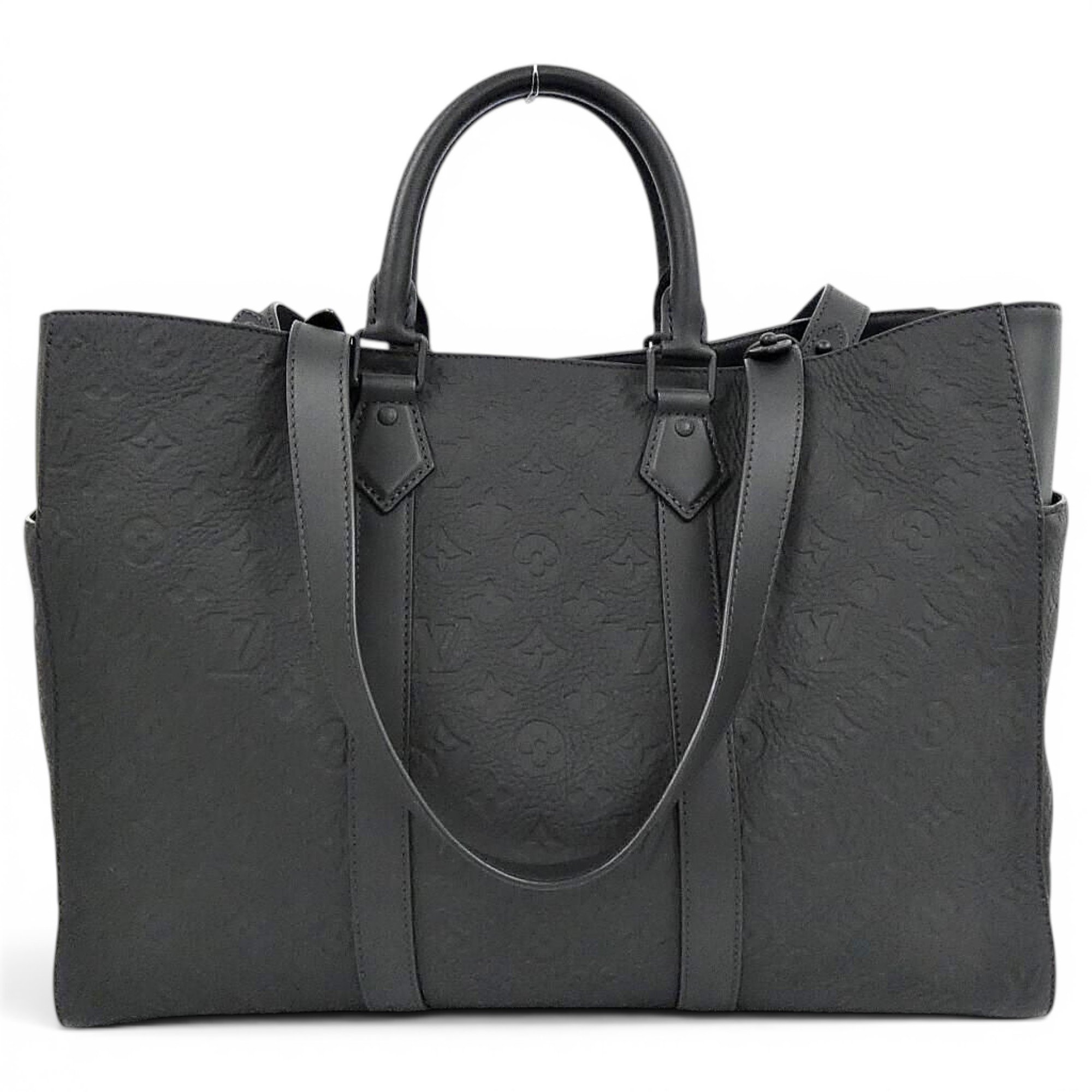 Plat leather handbag