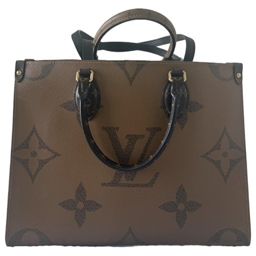 Onthego leather handbag