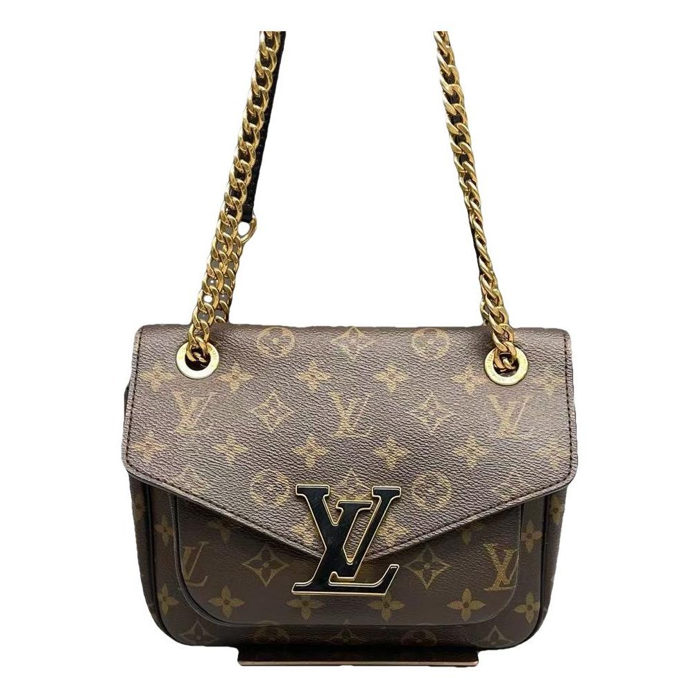 Passy leather handbag