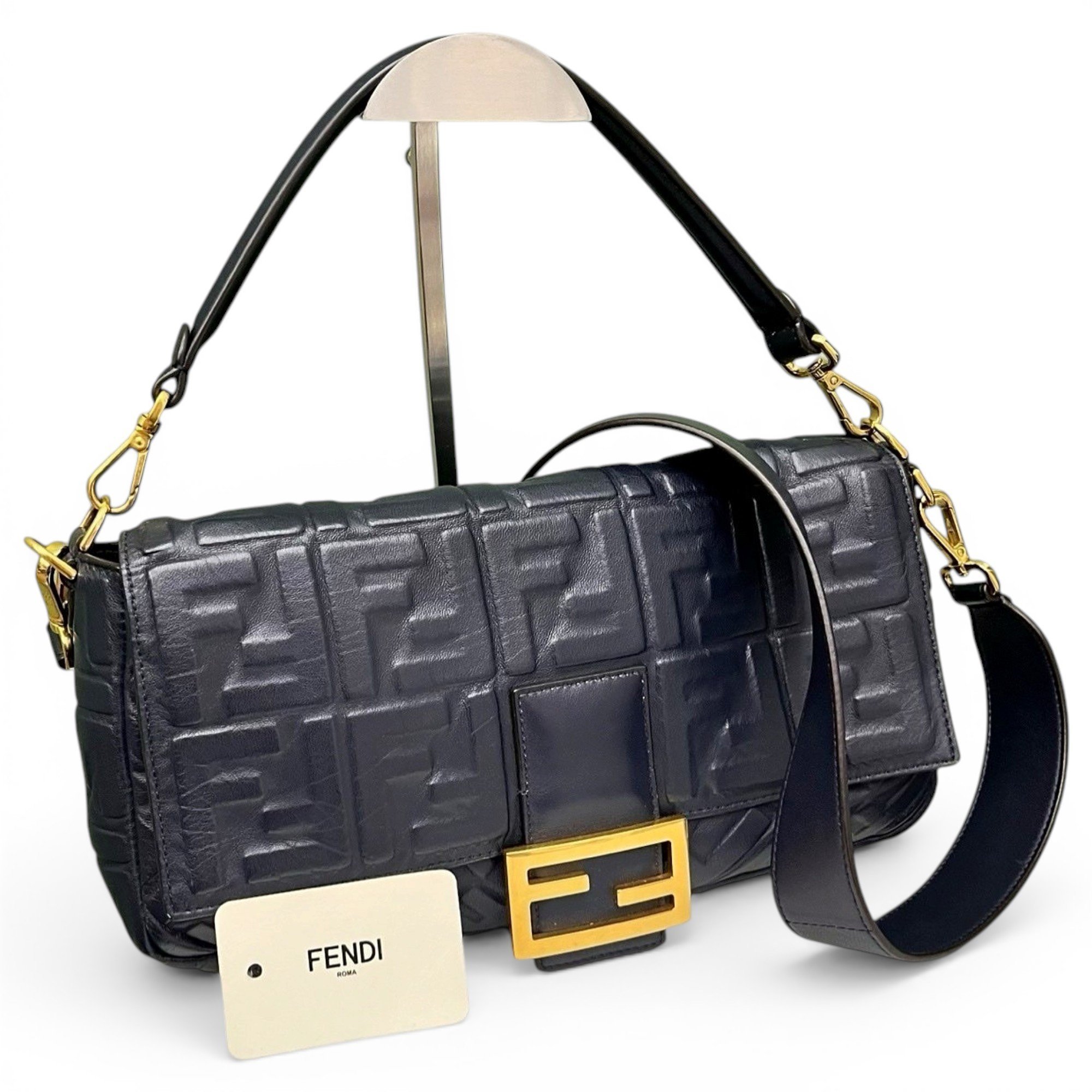 Baguette leather handbag
