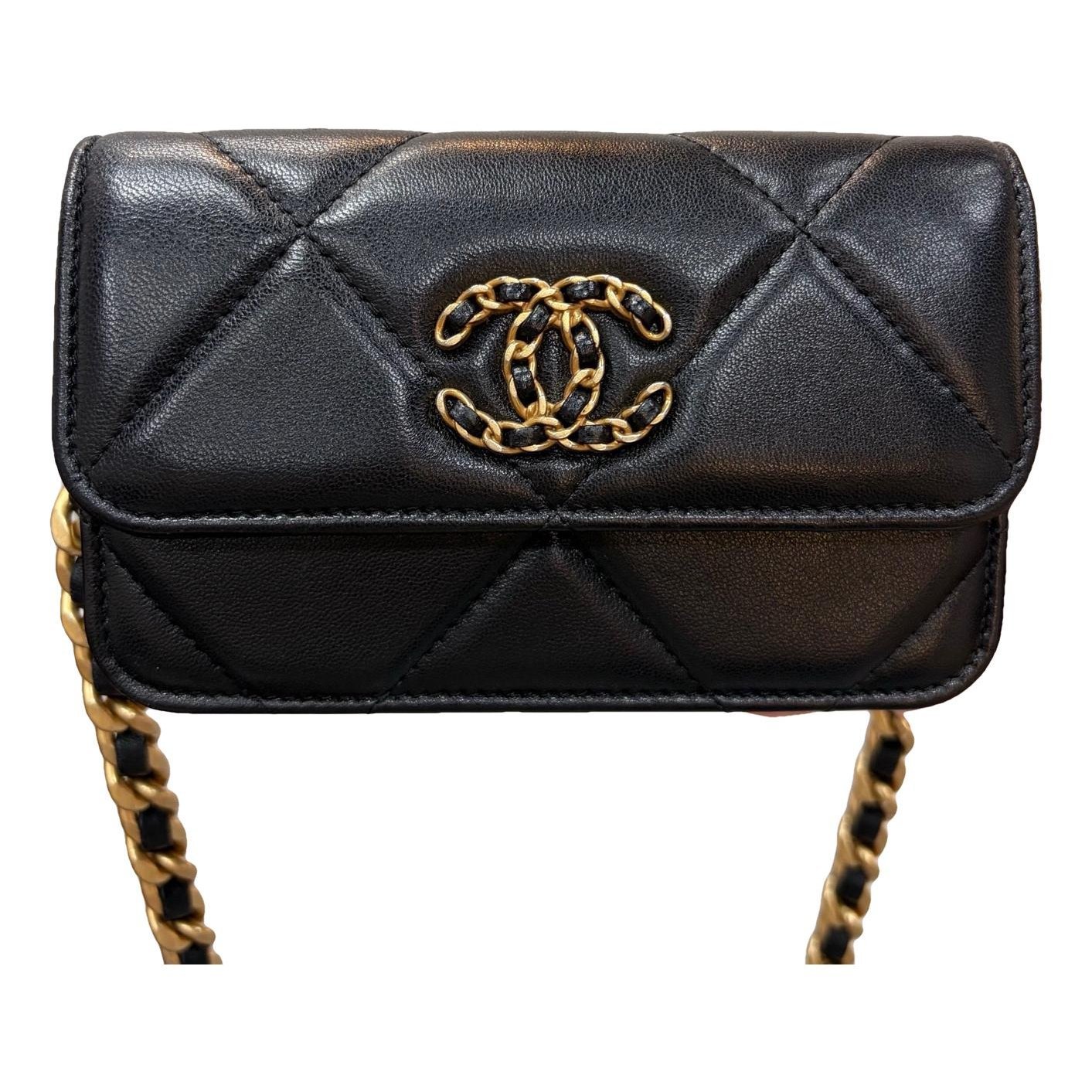 Wallet On Chain Chanel 19 leather handbag