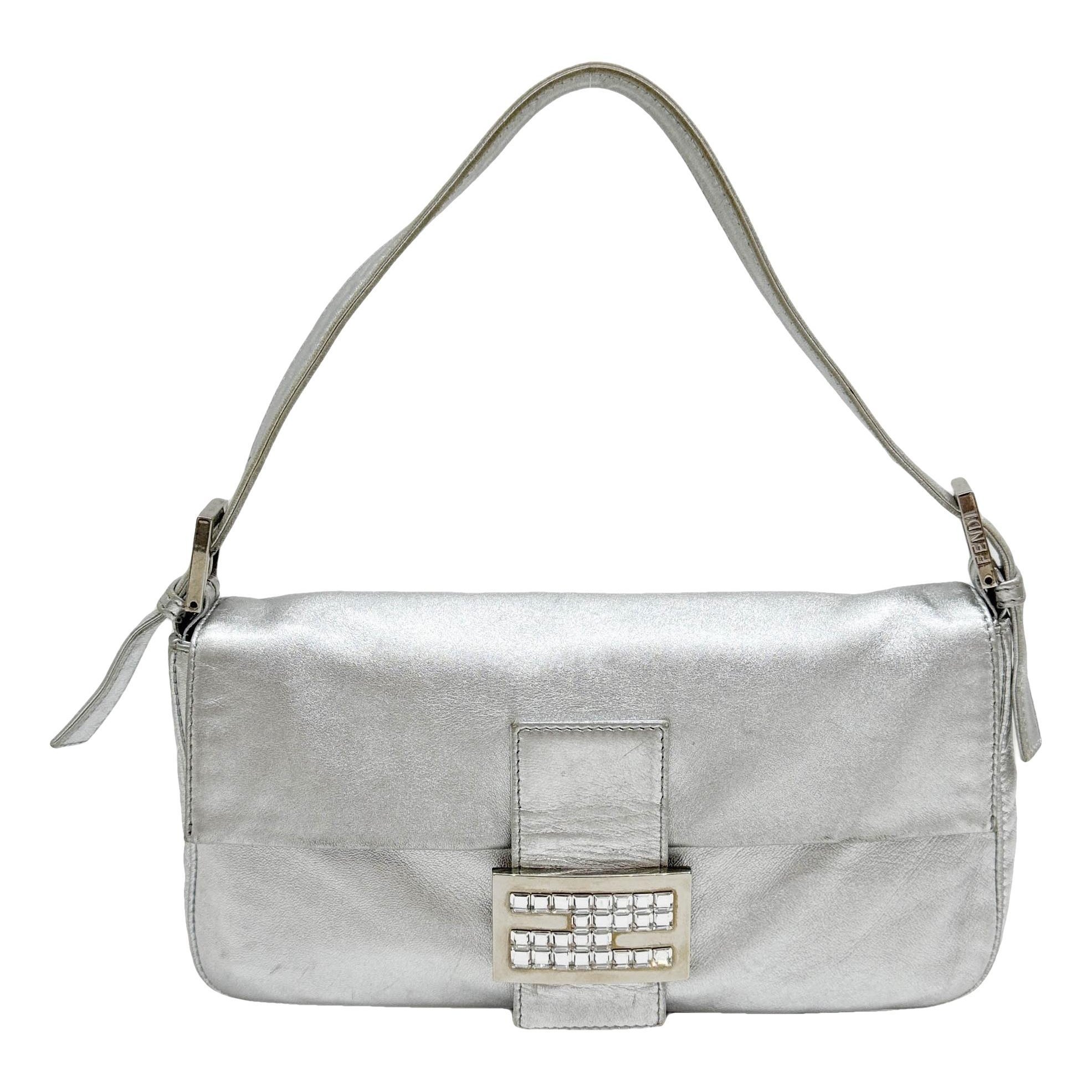 Baguette leather handbag