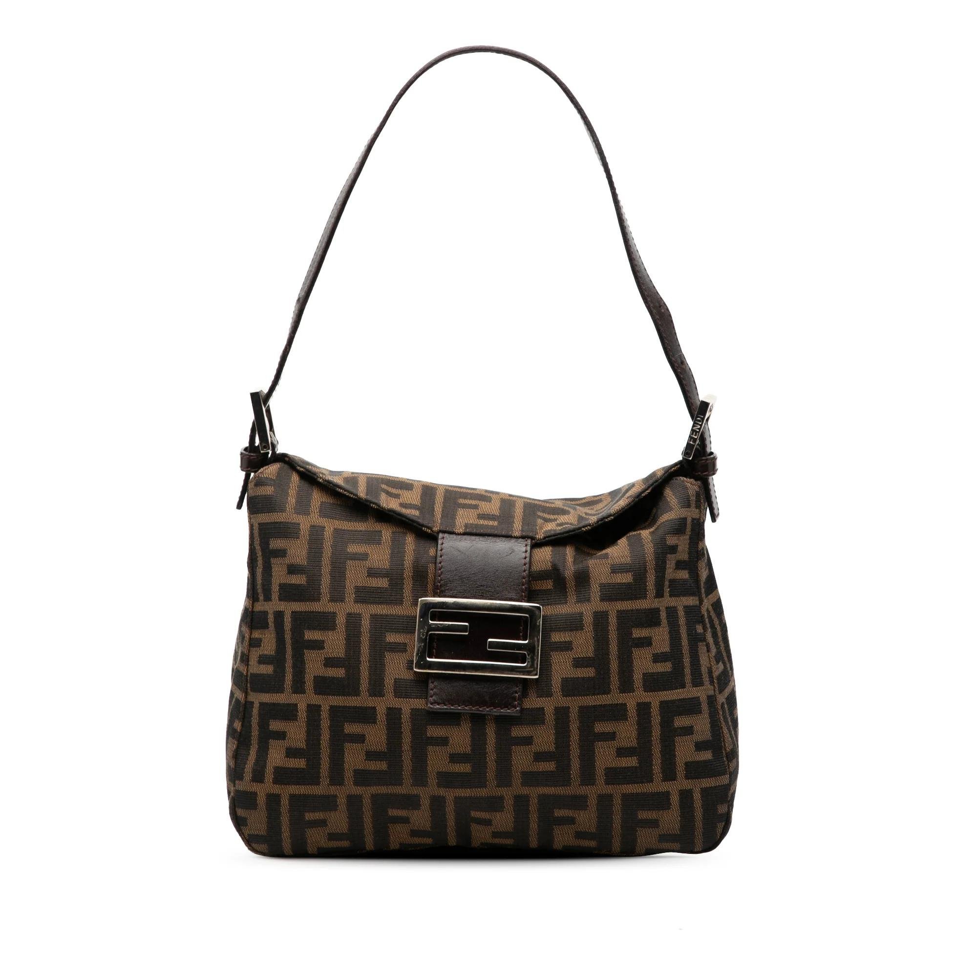 Pocket leather handbag