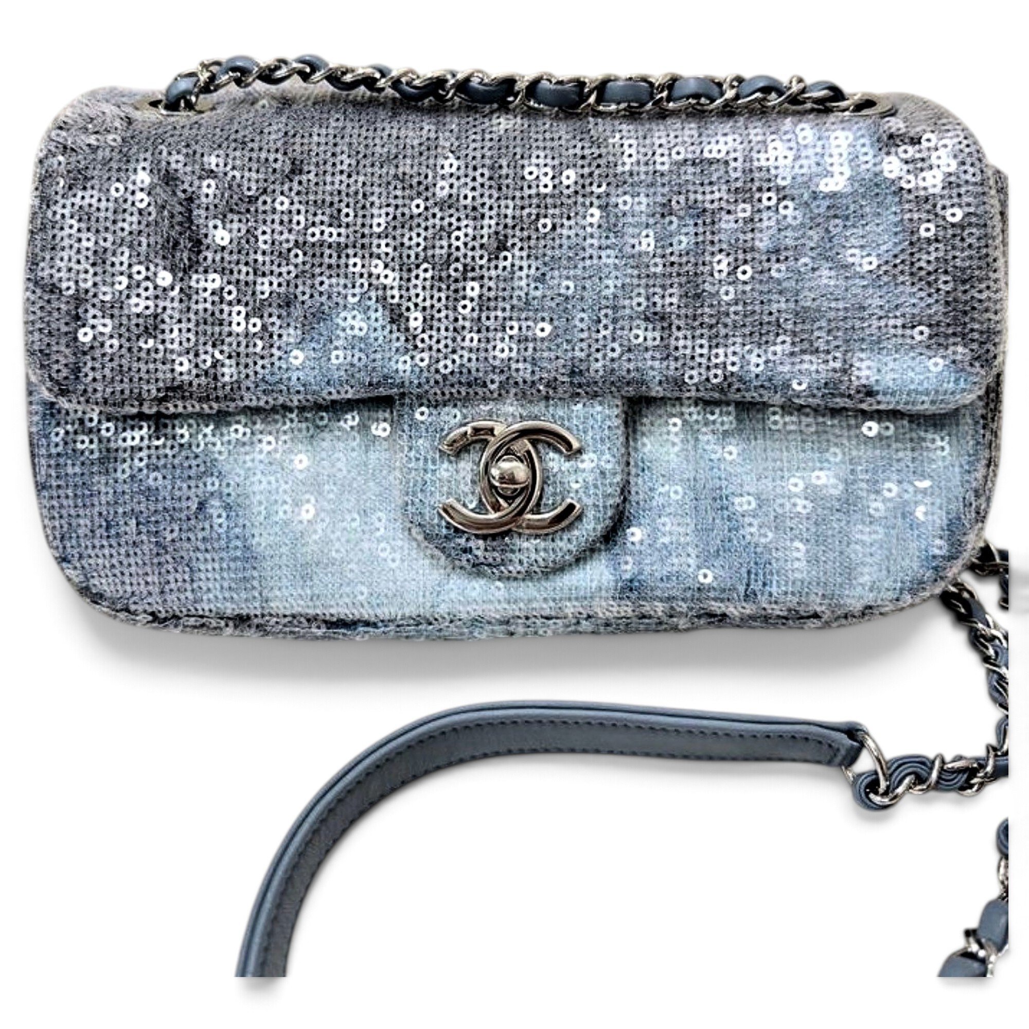 Timeless/Classique leather crossbody bag