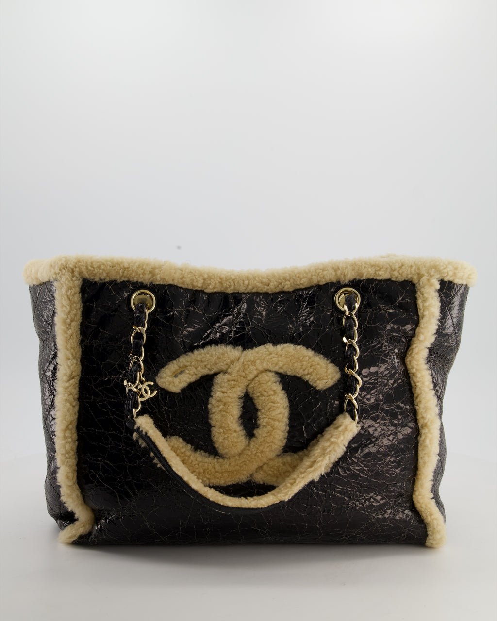 Chanel Black Shiny Crumpled Shearling CC Mania Deauville Tote Bag with Champagne Gold Hardware