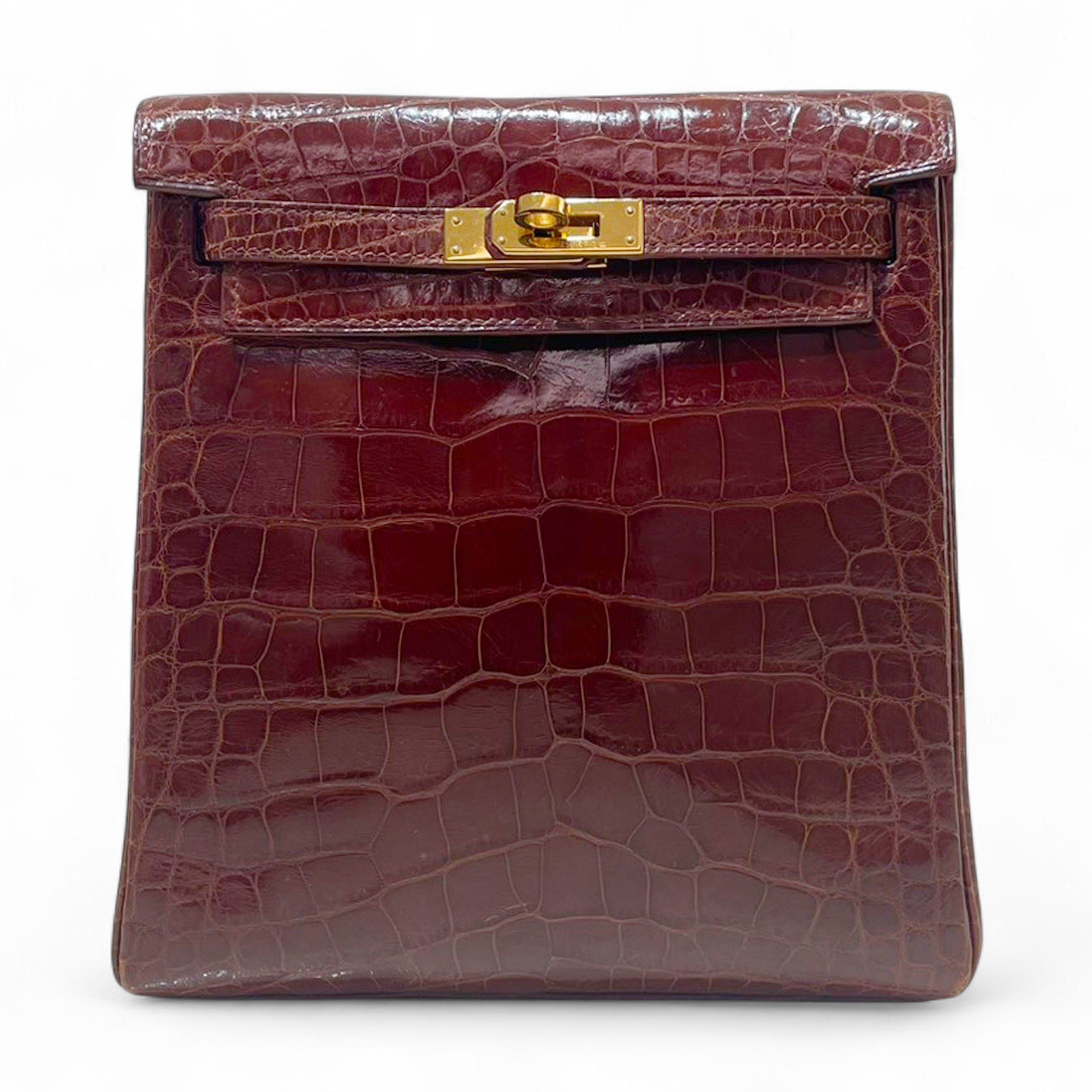 Good ( Rank AB) HERMÈS Kelly Ado PM Miel (33) Shiny Alligator Gold hardware Square B (1998)